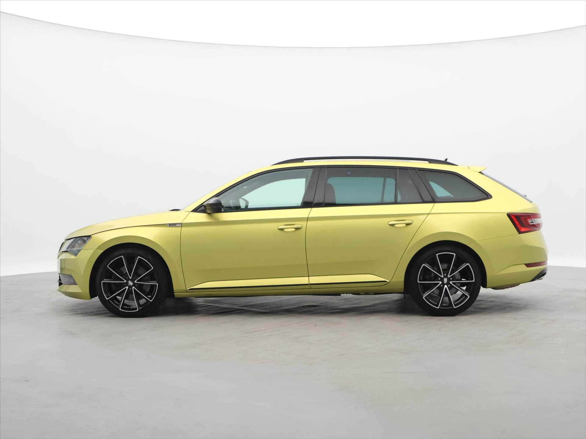 Škoda Superb, 2,0 TSI 206kW DSG Sportline DP - fotka 4