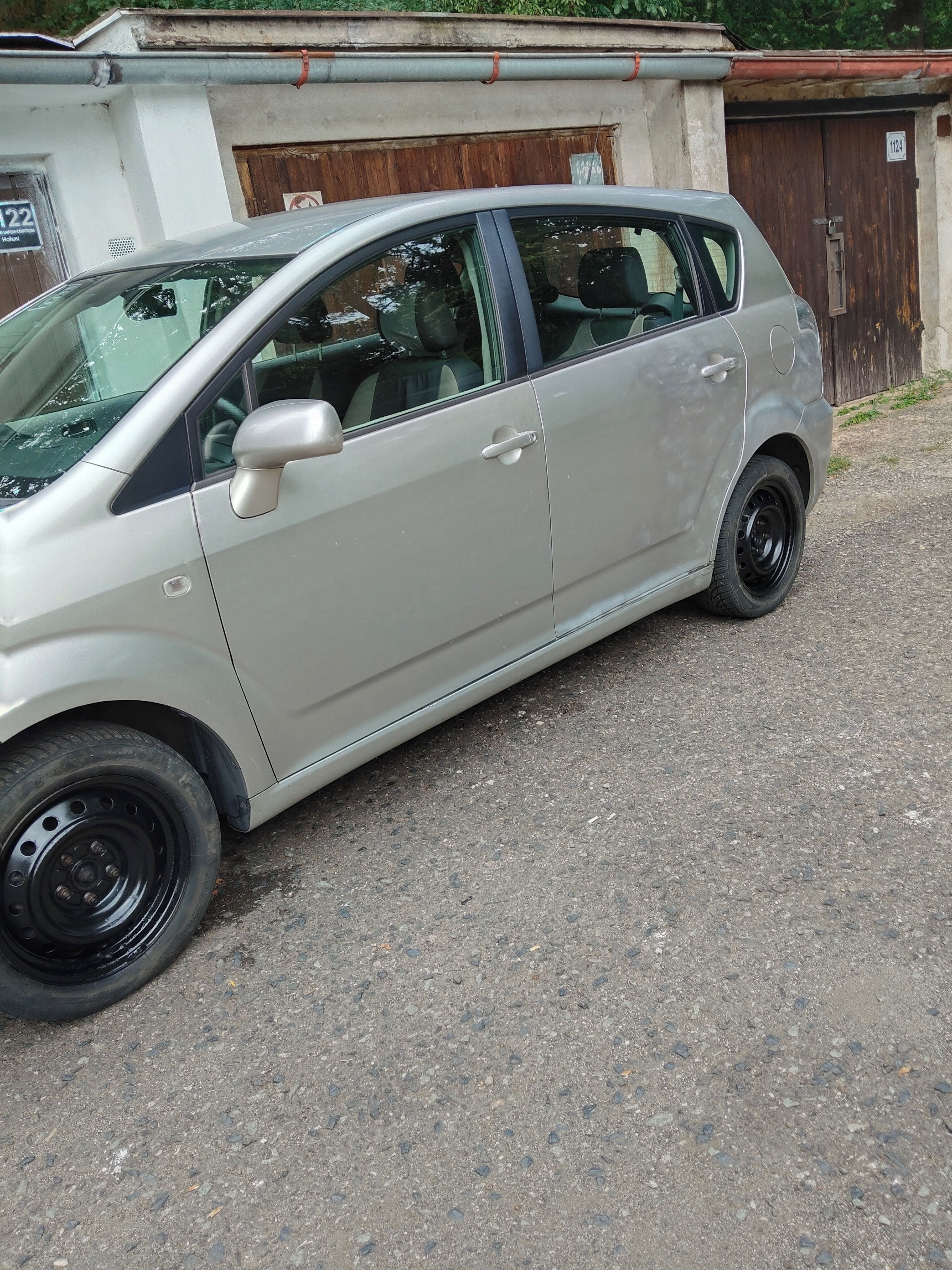 Toyota Corolla Verso, 1,6 benzin - fotka 5