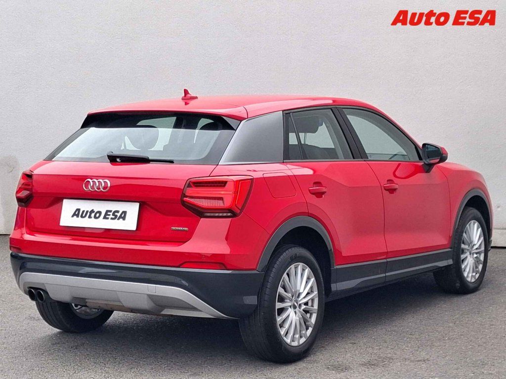 Audi Q2, 2.0 TFSi quattro,AT,LED - fotka 4