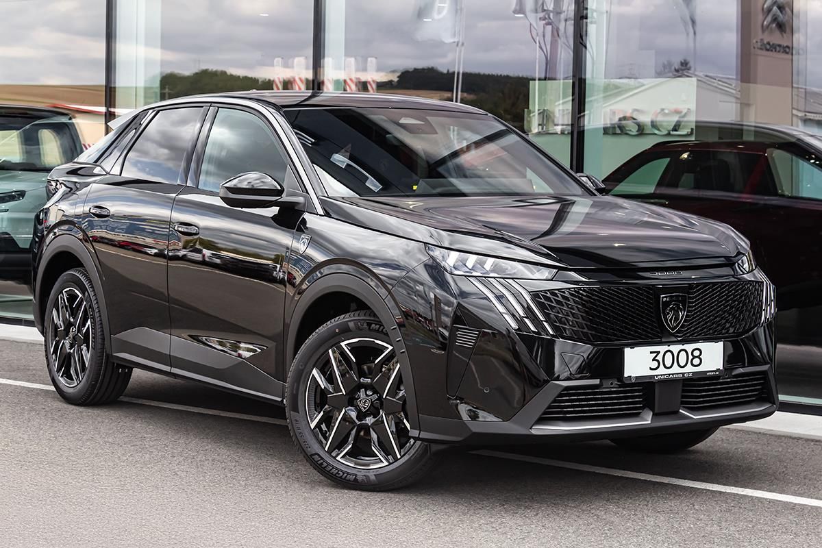 Peugeot 3008, 1,2   BUSINESS Hybrid 145 e-DC - fotka 3