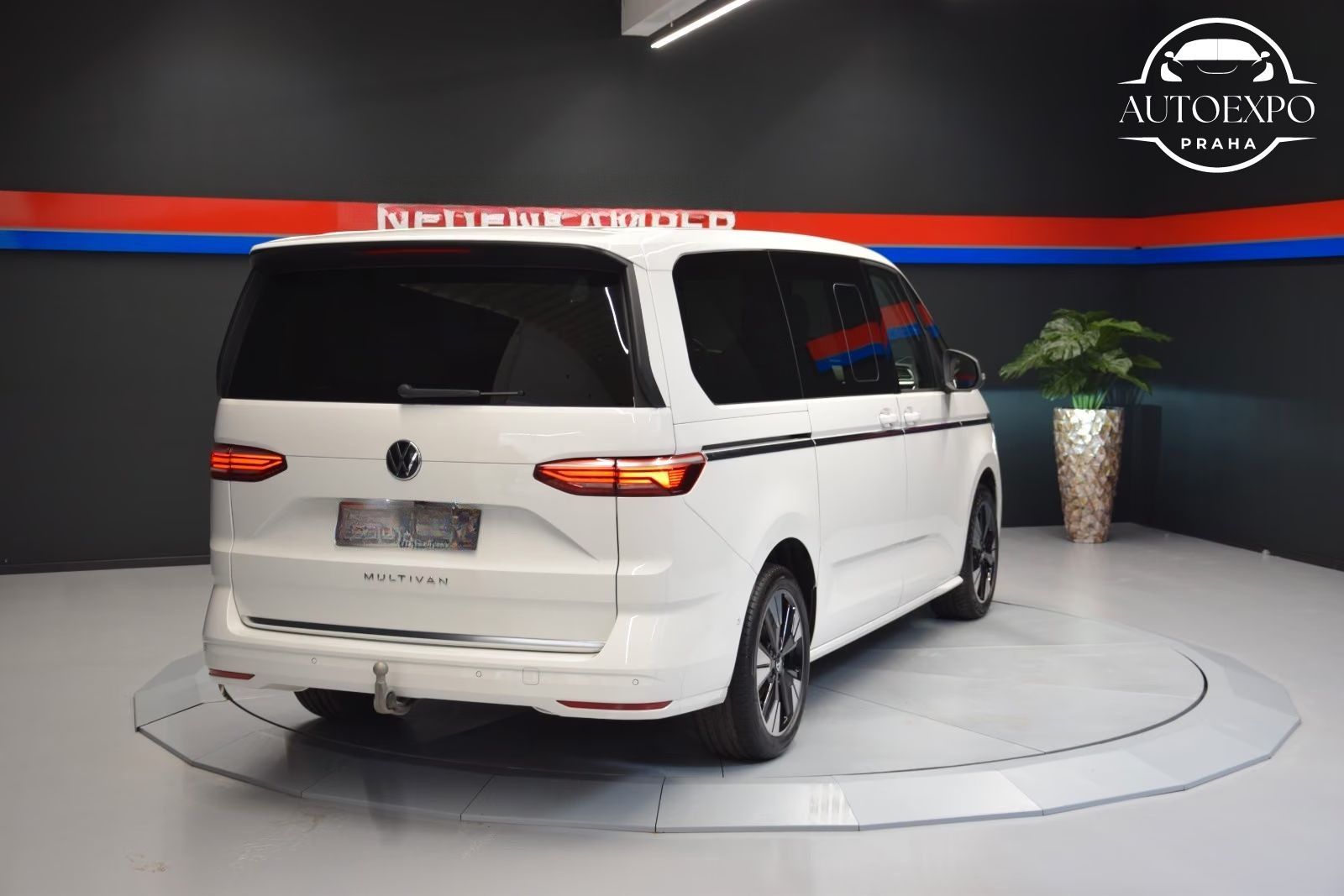 Volkswagen Multivan, Style long* ACC* Matrix* - fotka 3