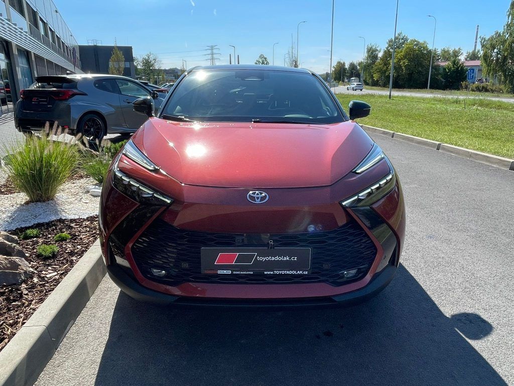 Toyota C-HR, 2.0 Plug-In Hybrid Tokyo Edit - fotka 2