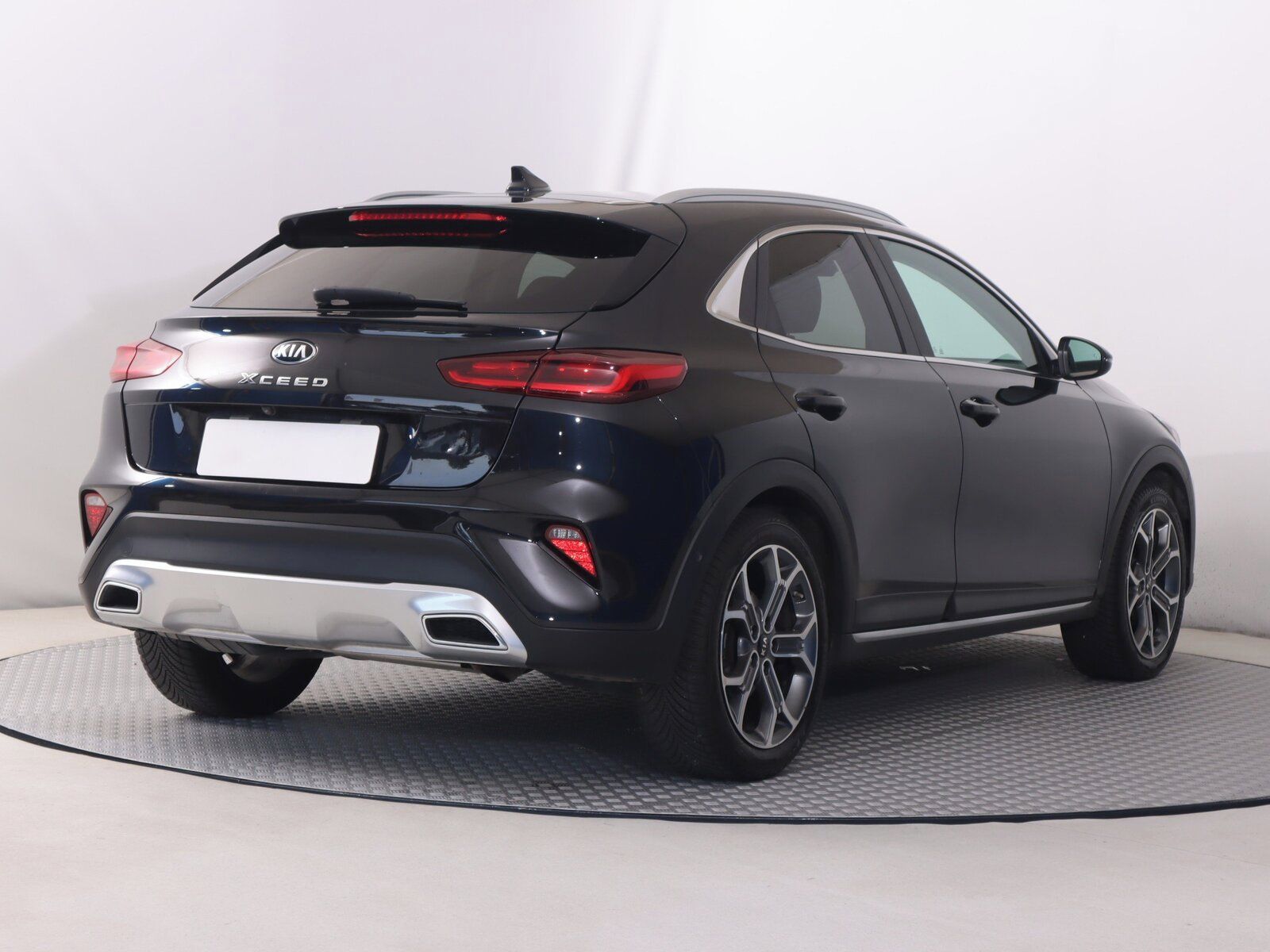 Kia XCee´d, 1.6 CRDi, Smart, Automat - fotka 5