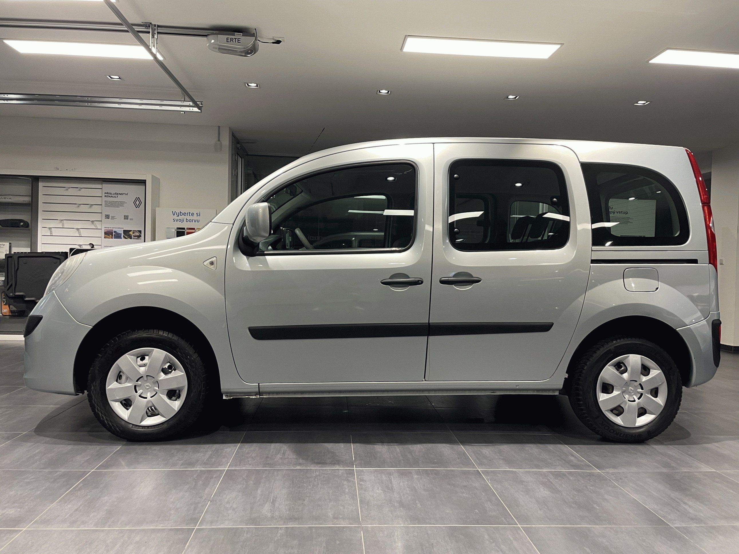 Renault Kangoo, Expression 1,6 16v 105k - fotka 3