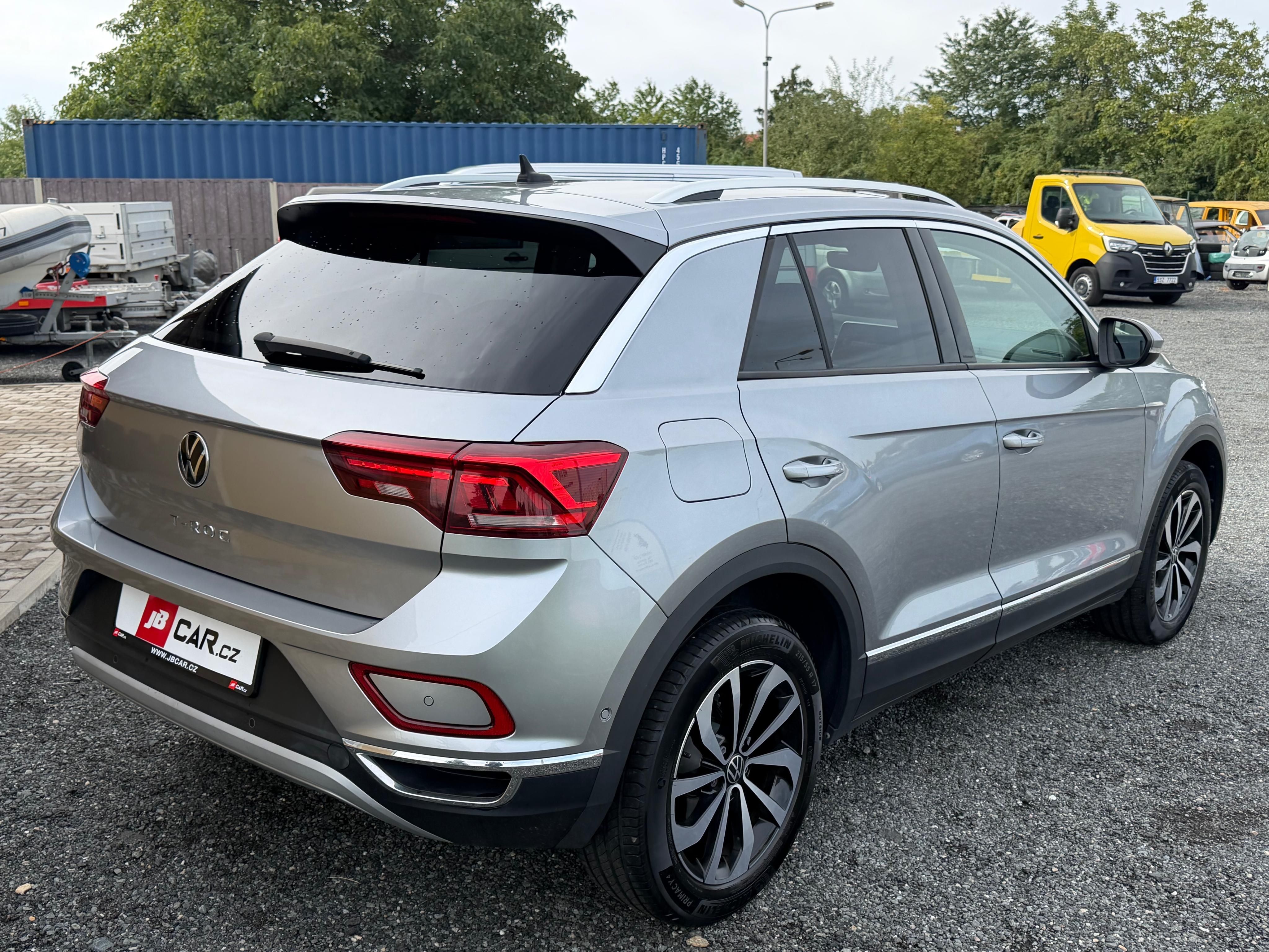Volkswagen T-Roc, 1.5 TSI 110KW STYLE DPH 1.MAJ - fotka 2