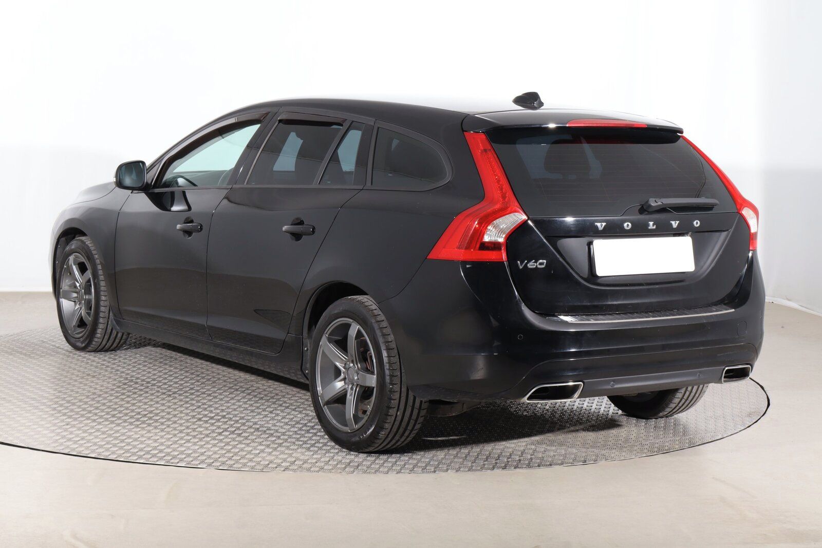 Volvo V60, D4 2.0, Automat, Serv.kniha - fotka 4