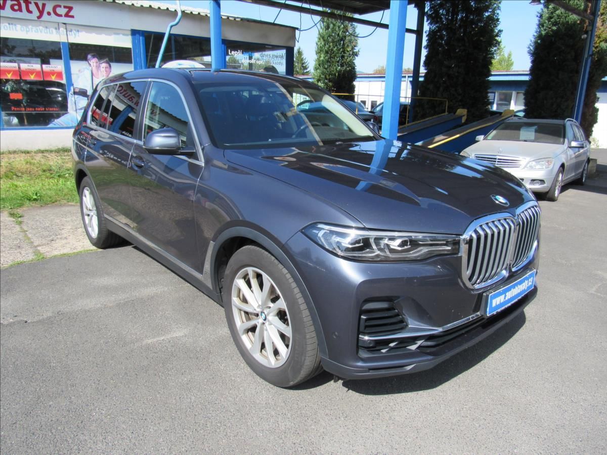 BMW X7, 3,0 d xDrive30d 195 kW 7 míst - fotka 3