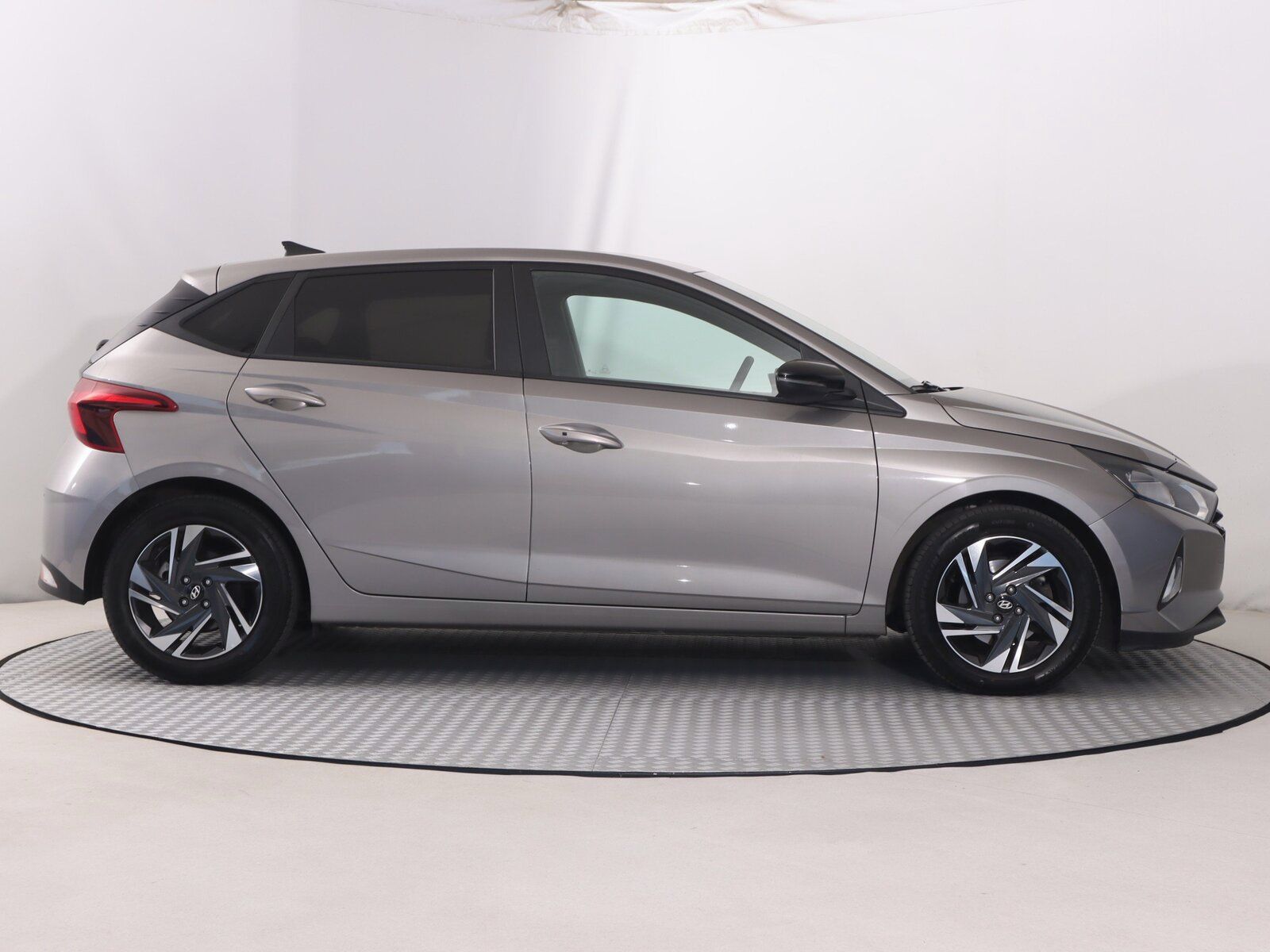 Hyundai i20, 1.0 T-GDI, Family, Automat - fotka 6