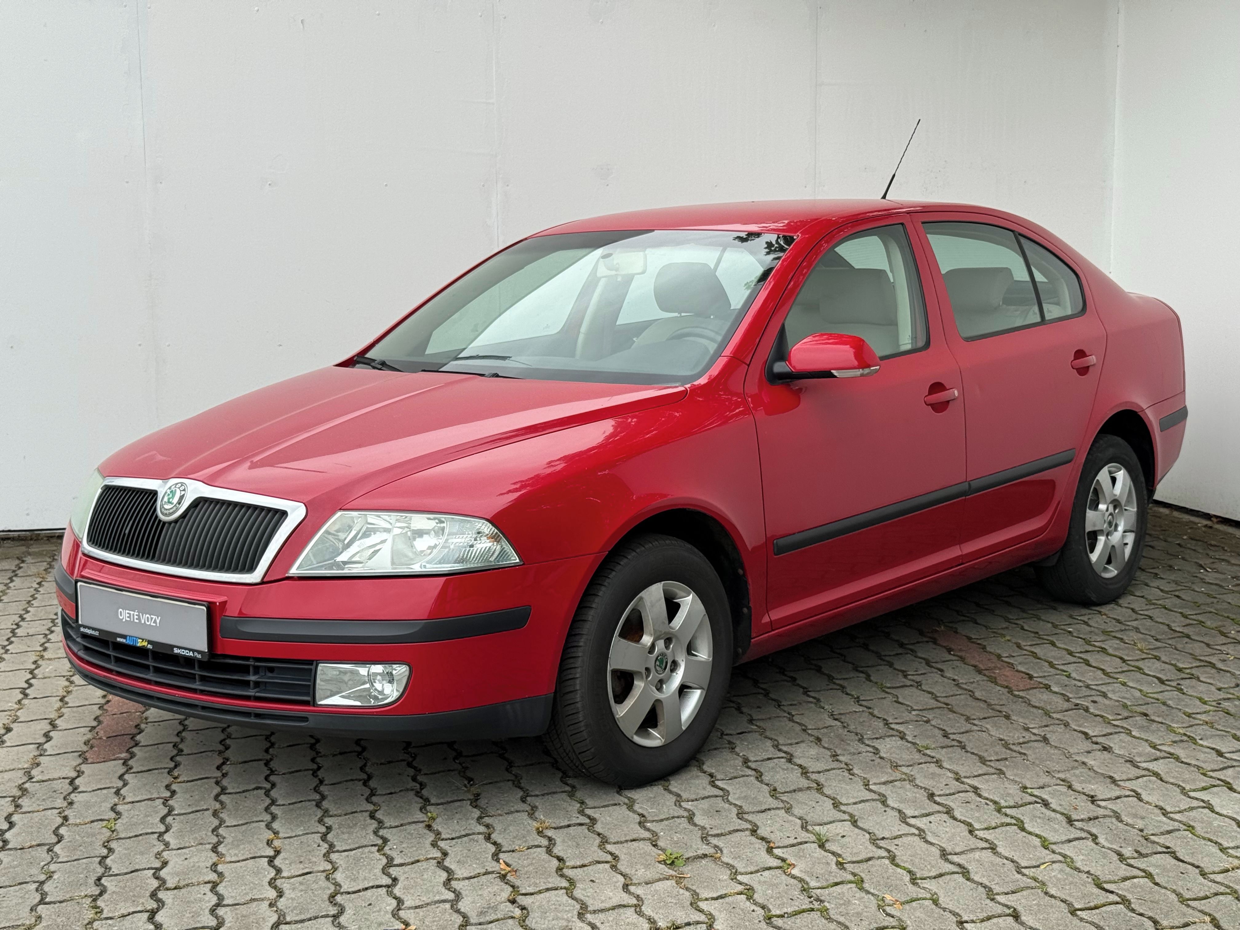 Škoda Octavia, 1,6 MPI / 75 kW Elegance