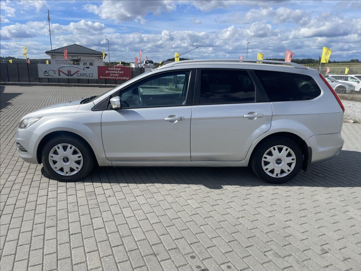 Ford Focus, 1,8 i 16V 92kw LPG Titanium - fotka 2