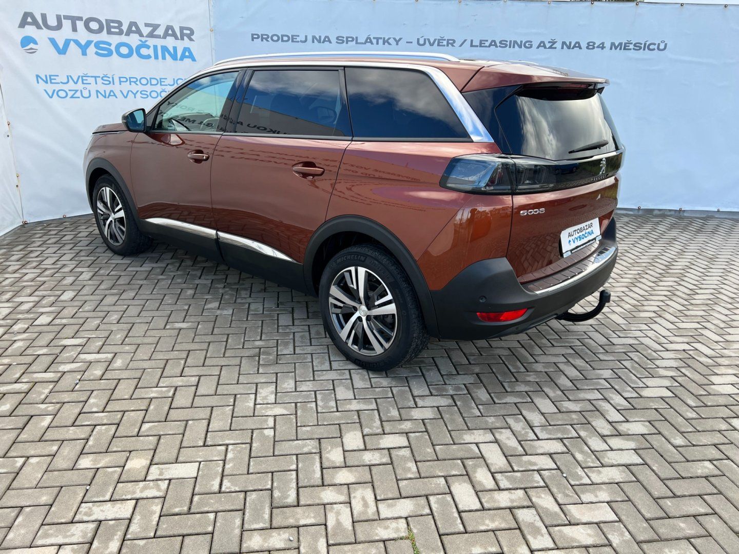 Peugeot 5008, 1.2PT 96kW ALLURE 7-míst - fotka 6