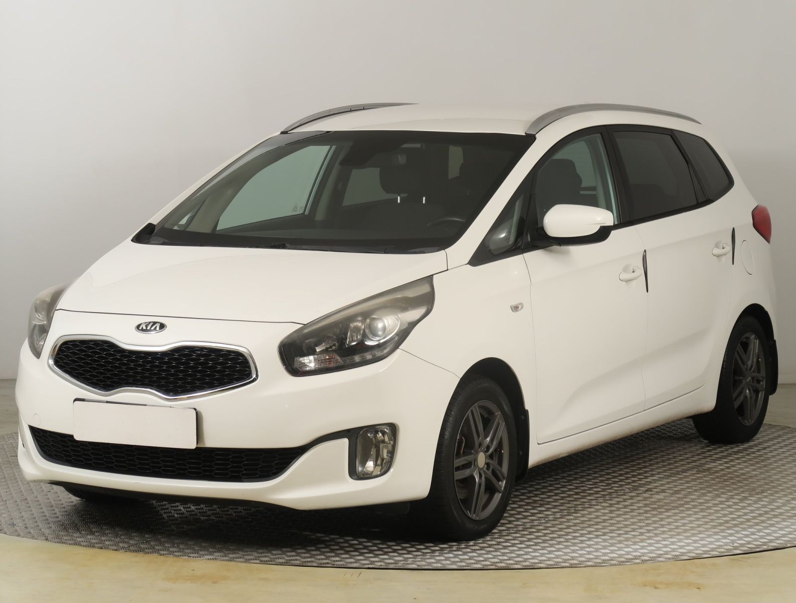 Kia Carens, 1.6 GDI, Serv.kniha - fotka 3
