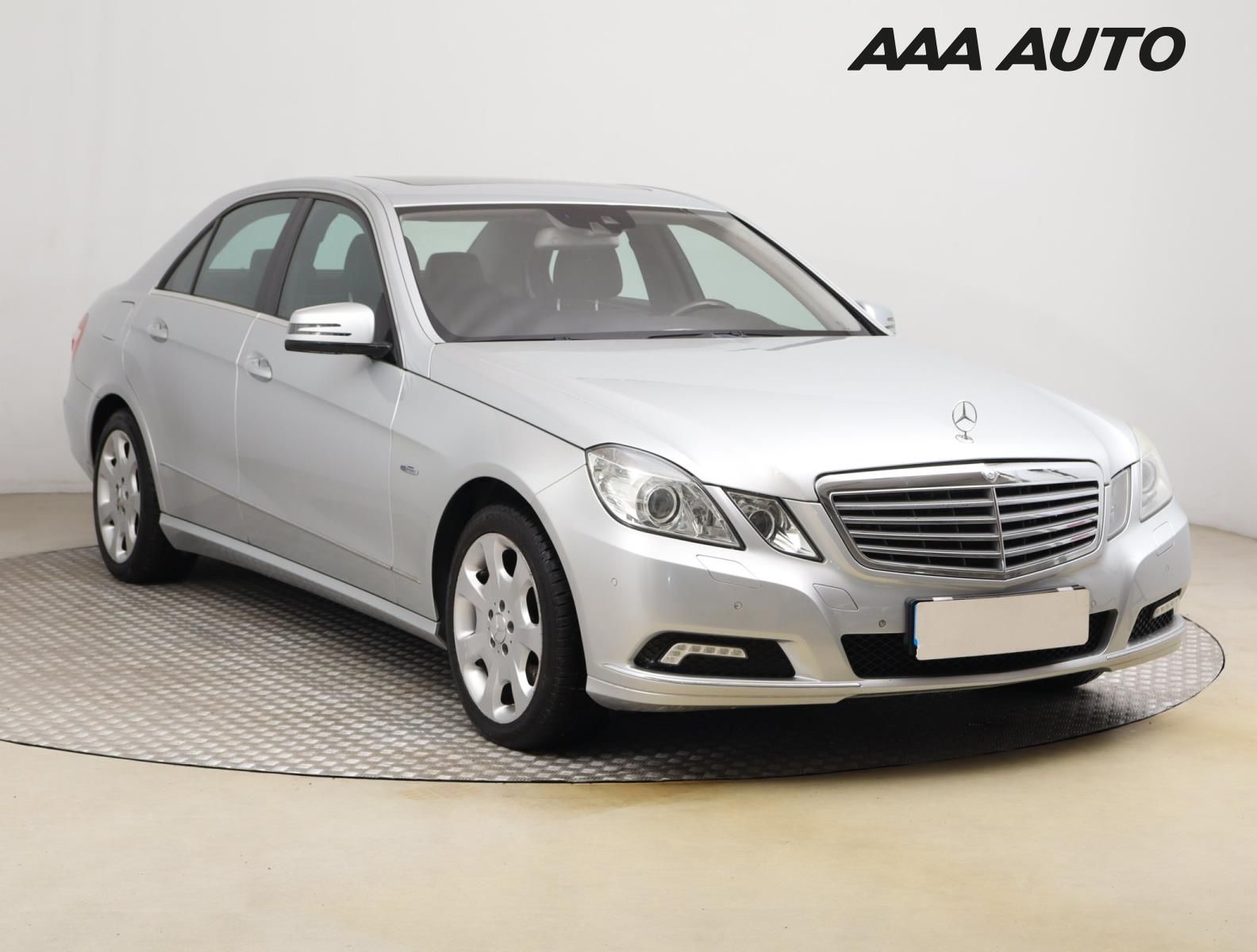 Mercedes-Benz Třídy E, 350 CDI, Automat, Xenony