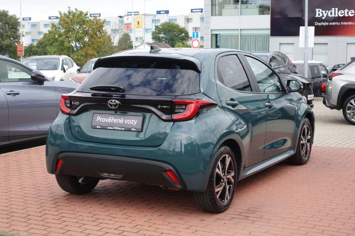 Toyota Yaris, 1,5 HEV Style - fotka 4