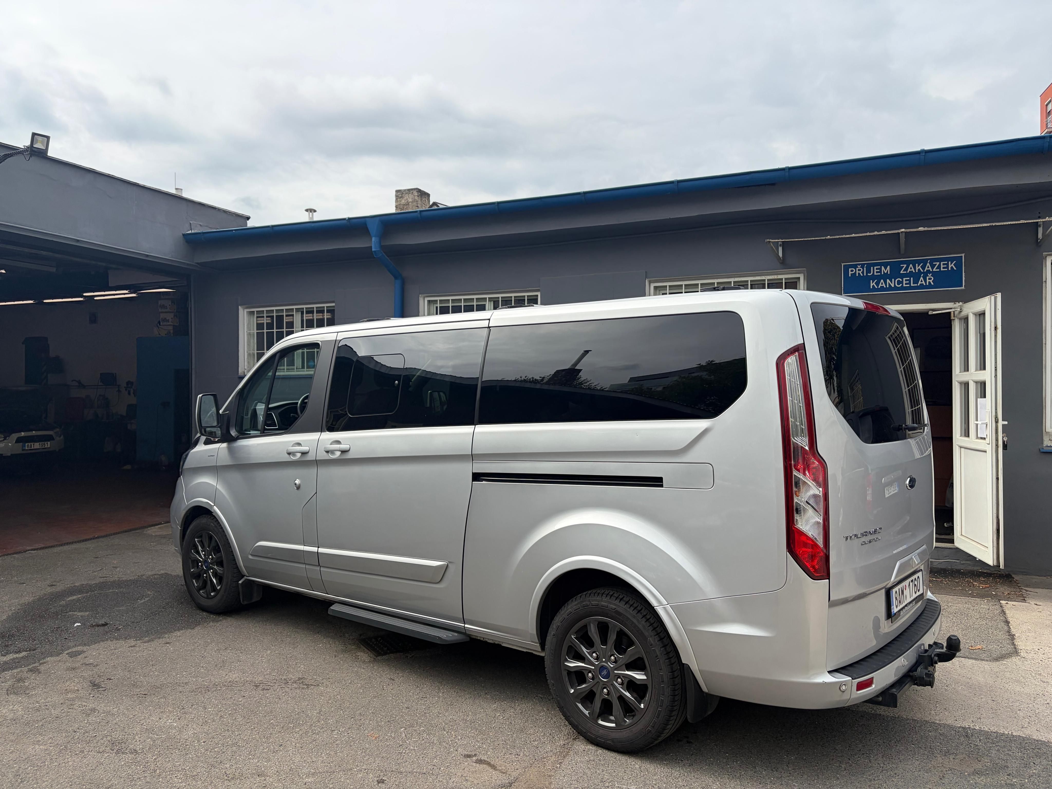 Ford Tourneo Custom, 2.0 TDCi - Servisováno