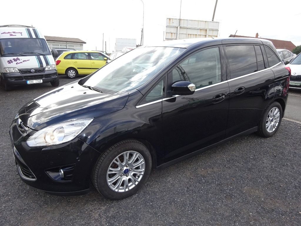 Ford Grand C-MAX, 1,6 TDCI 85kW+6st.man. - 7míst - fotka 2