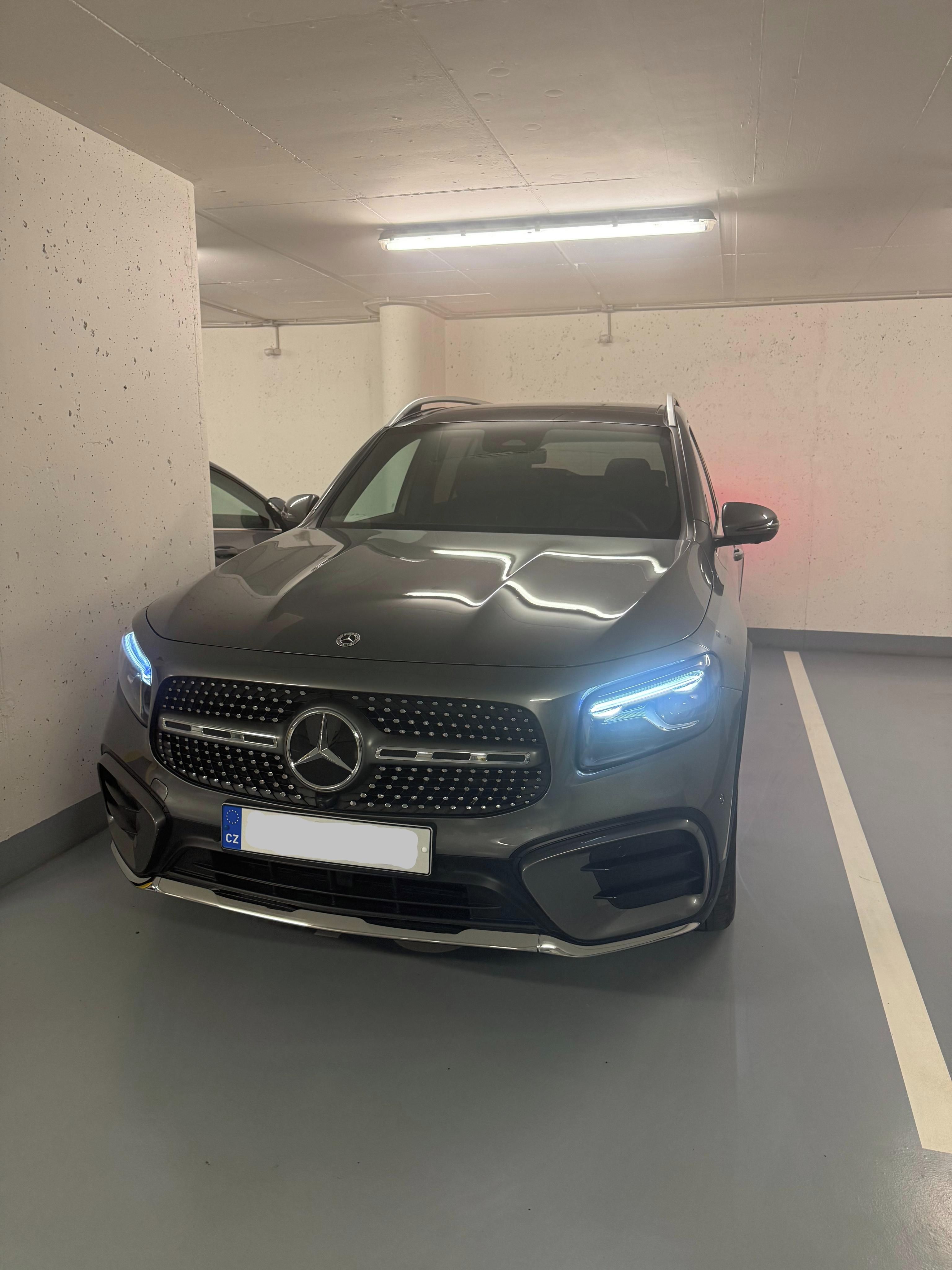 Mercedes-Benz GLB, Mercedes GLB, AMG line 200D 4M