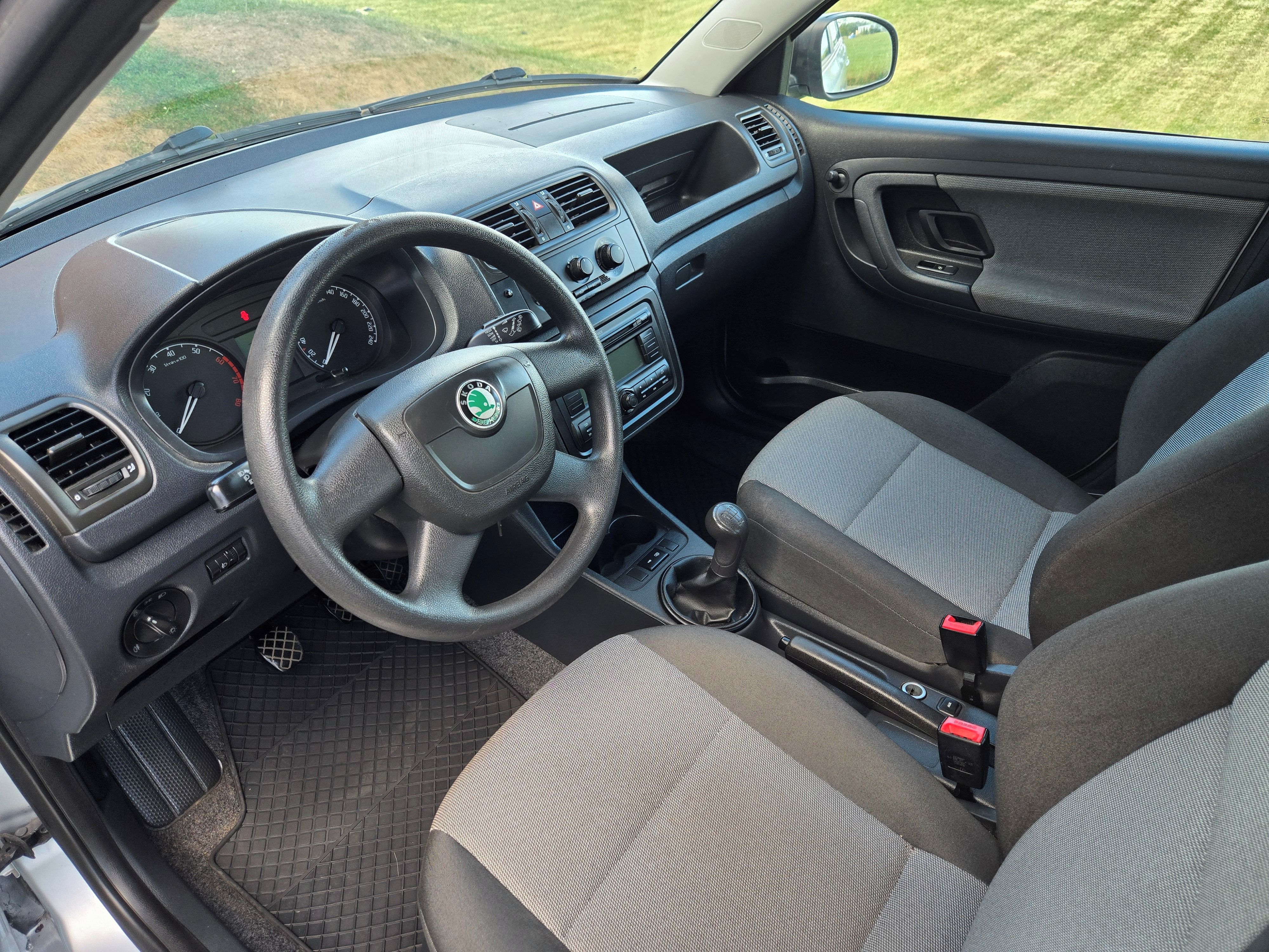 Škoda Fabia, Combi 1.4 16V 63kW, 2010 - fotka 6