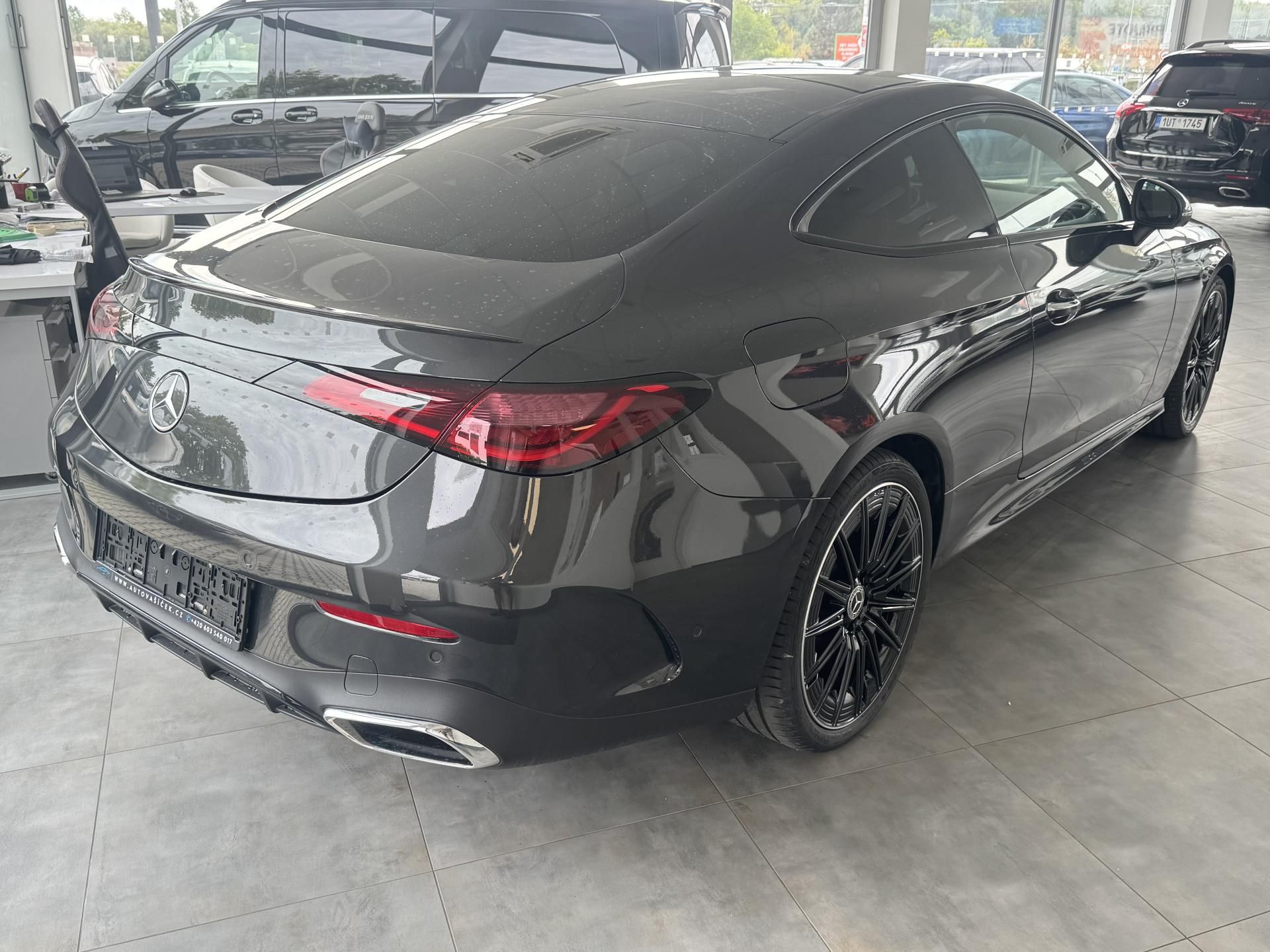 Mercedes-Benz, CLE 300 4-MATIC AMG - fotka 4
