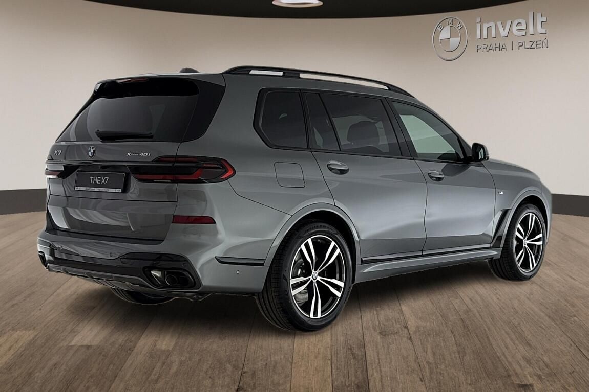 BMW X7, xDrive40i - fotka 3