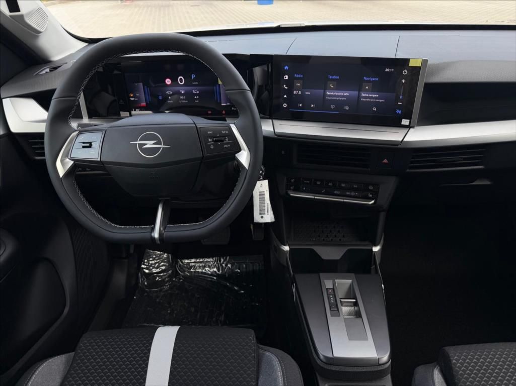 Opel Frontera, 1,2 TURBO  EDITION HYBRID - fotka 6