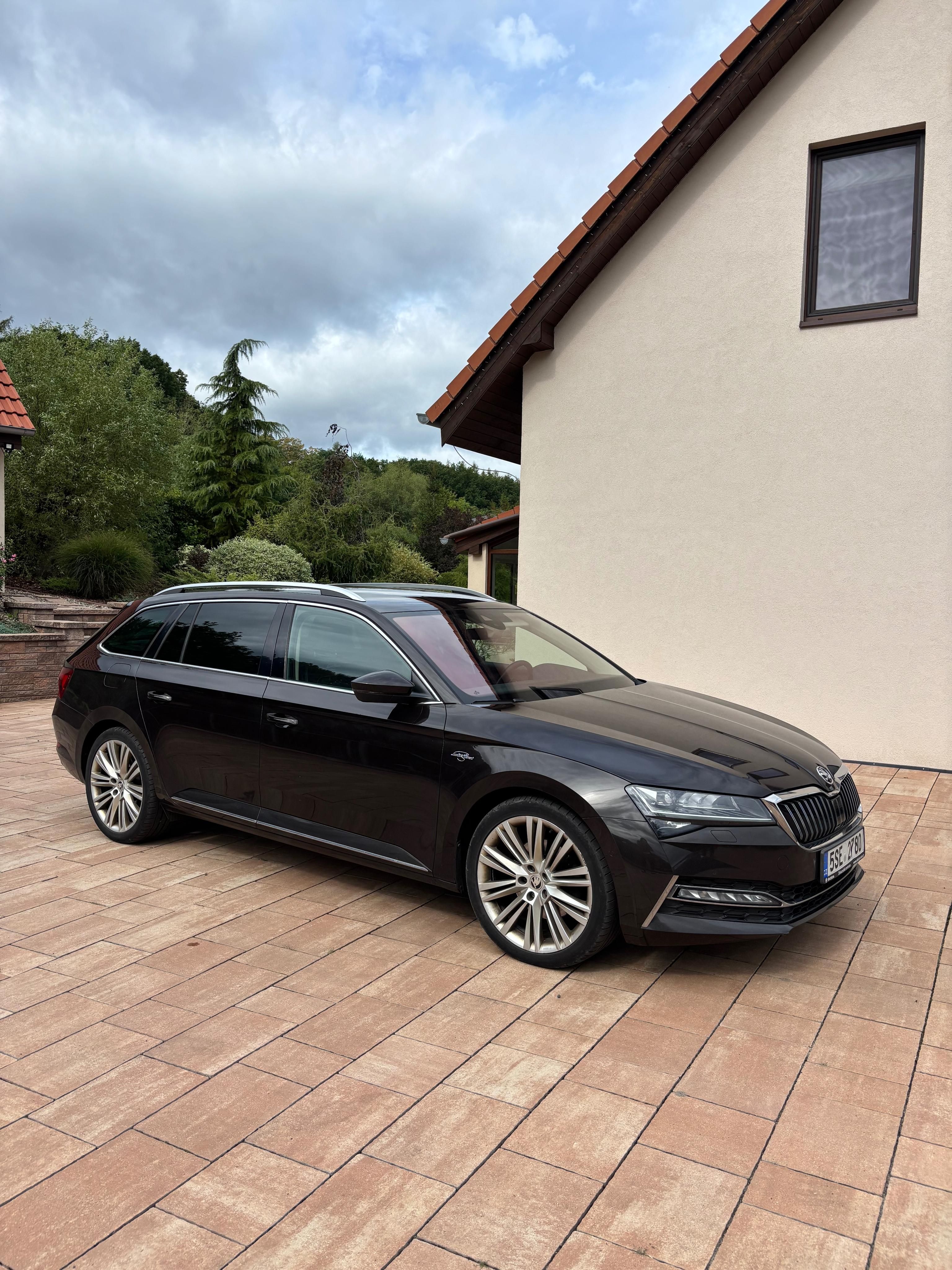 Škoda Superb, Škoda Superb 2.0 TDI, L&K, 4x4 - fotka 2