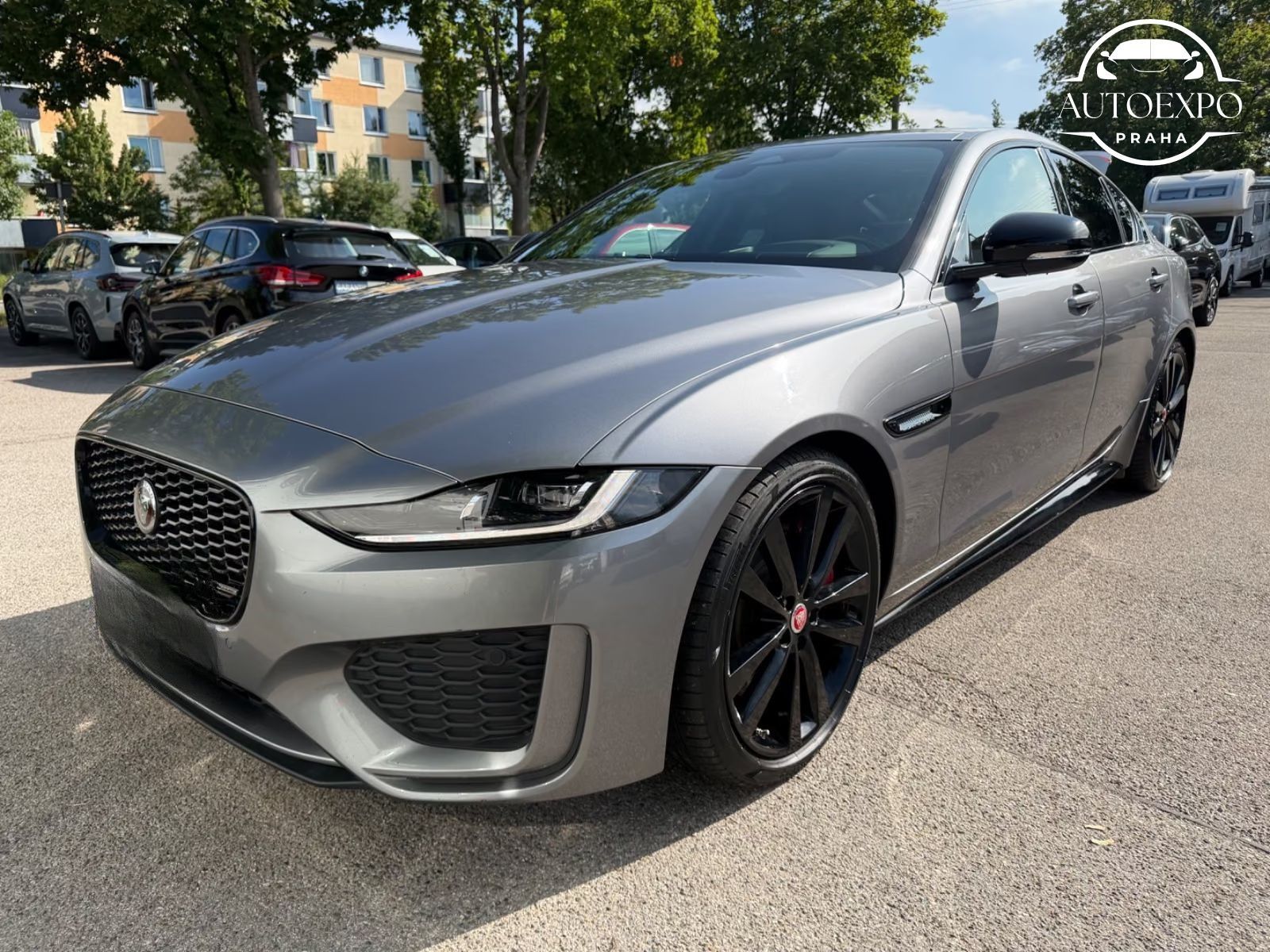 Jaguar XE, R-Dynamic Black*PANORAMA