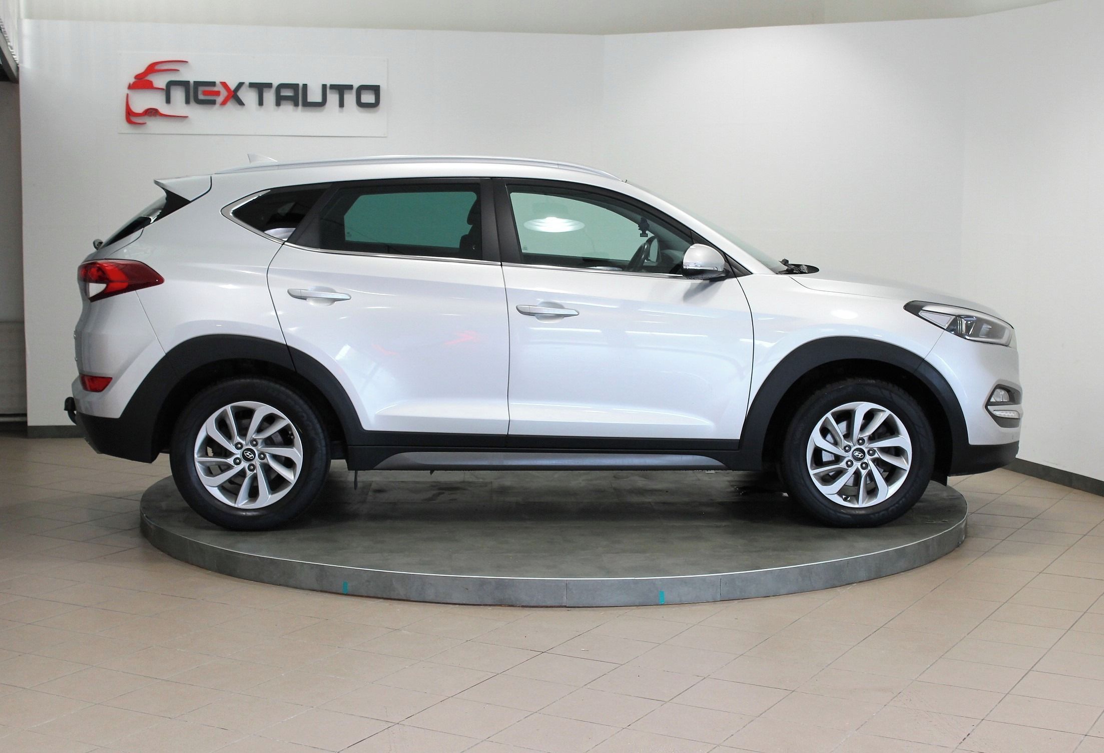 Hyundai Tucson, 2.0 CRDi 136 kW AWD STYLE - fotka 6
