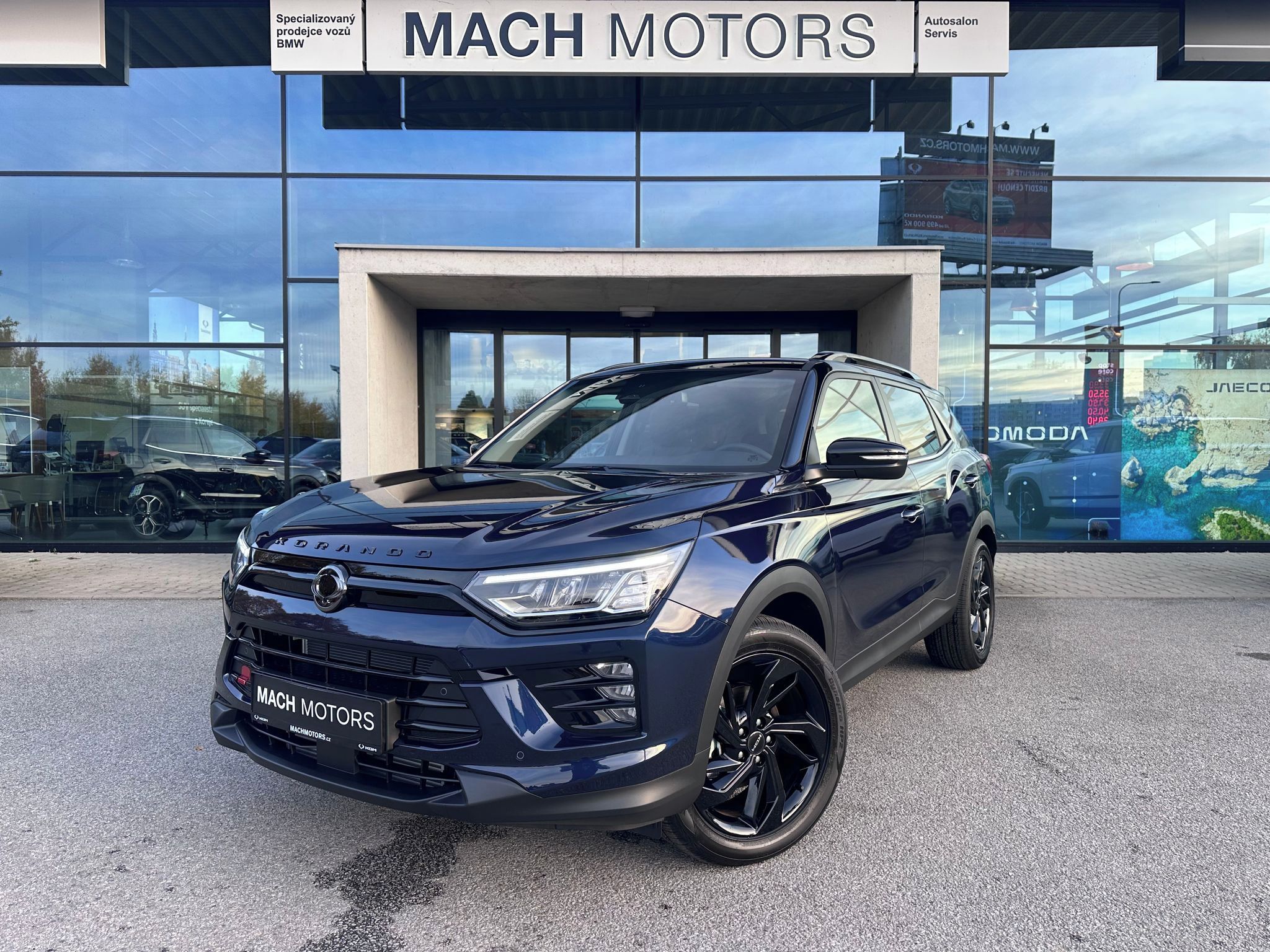 KGM Korando, Style + Black paket