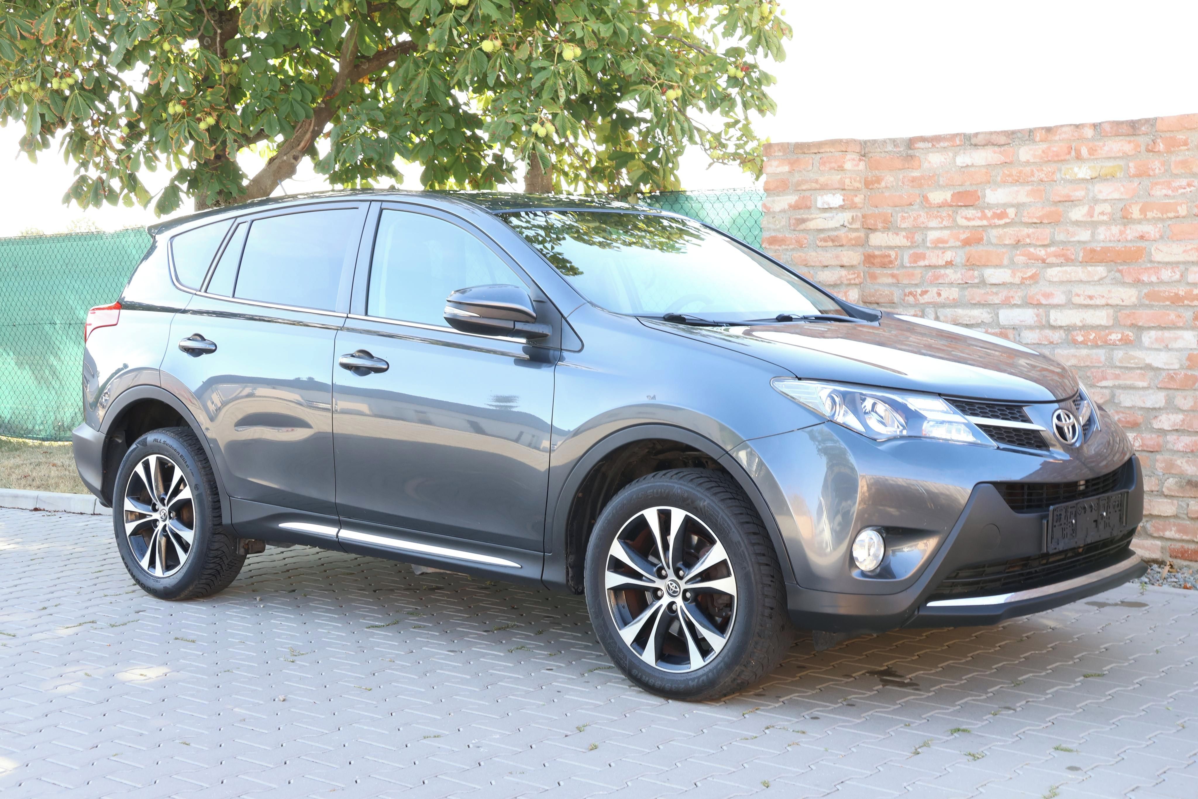 Toyota Rav4, 2.0D4D AWD KAMERA NAVI KEYLESS - fotka 6