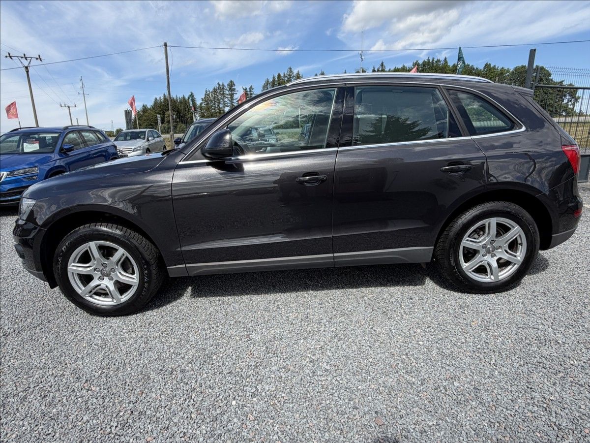 Audi Q5, 2,0   TDI 125 Kw QUATTRO - fotka 4