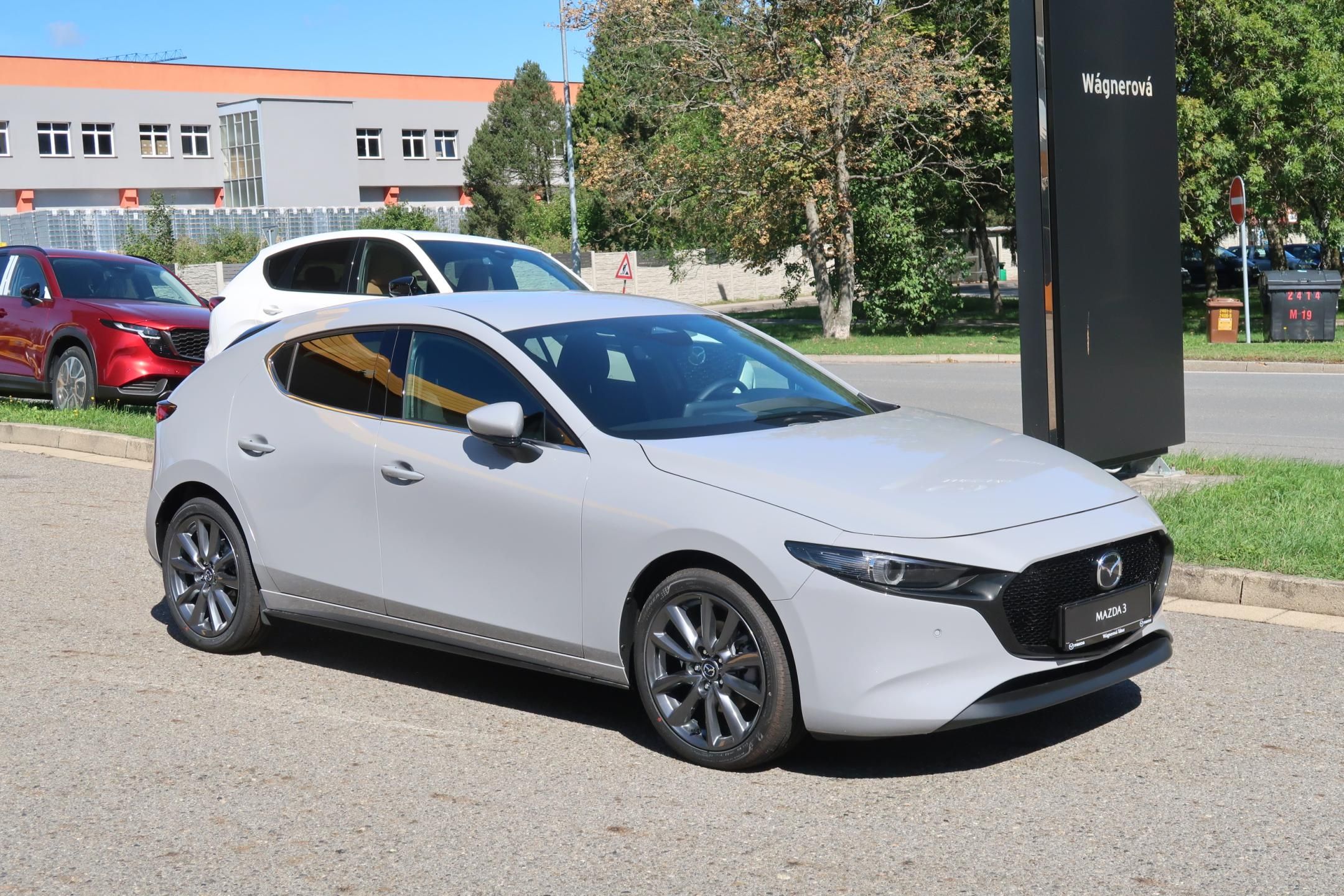 Mazda 3, HB 2,5G 140k Centre-Line,Style - fotka 2
