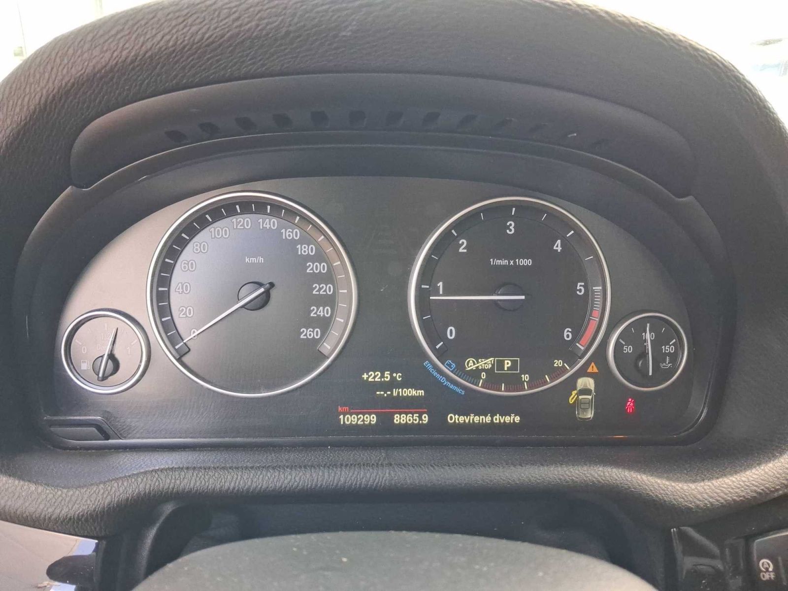 BMW X3, sDrive18d, Automat, Kůže, Navi - fotka 3