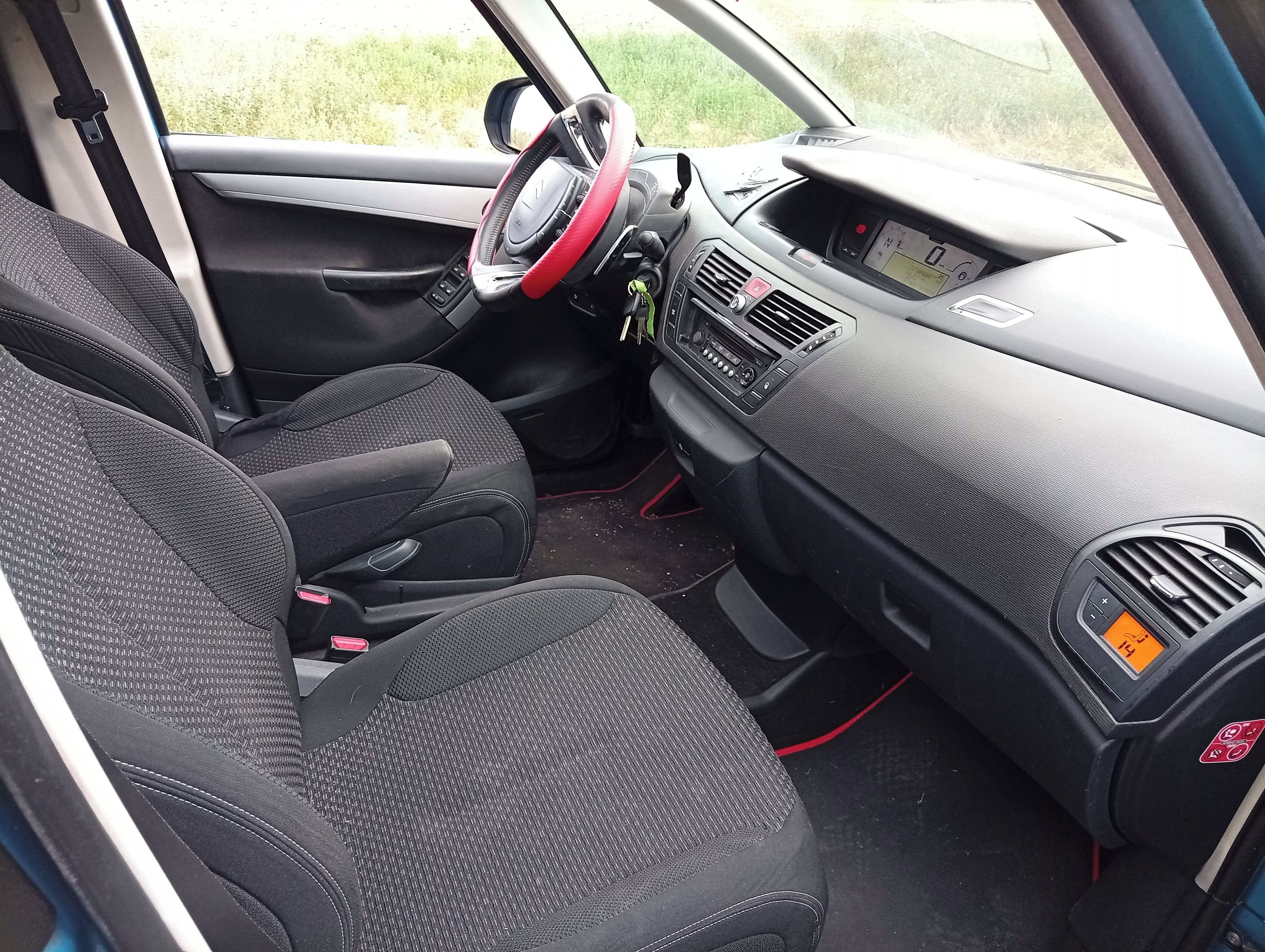 Citroën C4 Picasso, 1.6 BENZÍN AUTOMAT - fotka 6