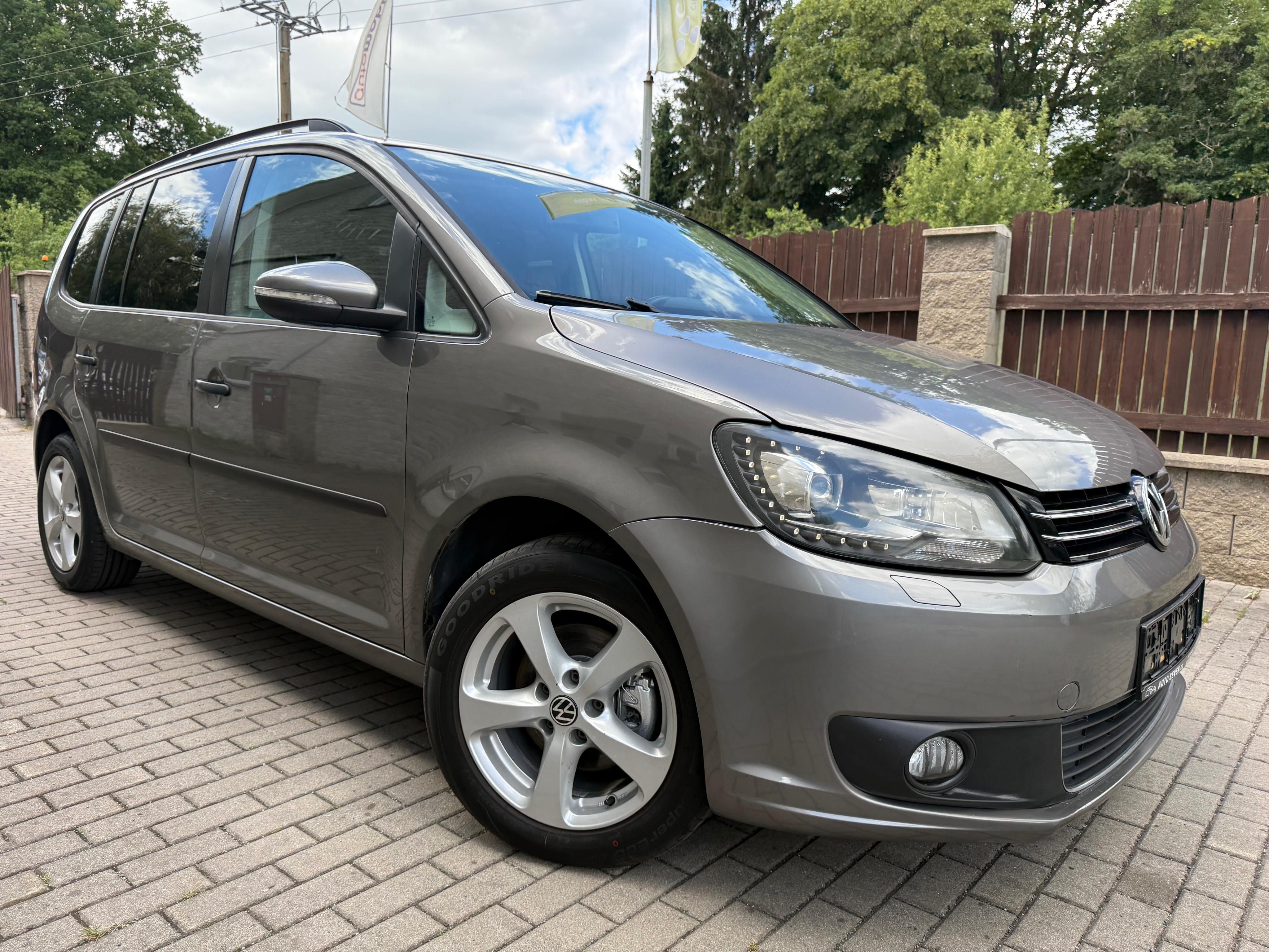 Volkswagen Touran, 1.6 TDi 77kW HIGHLINE/DSG/7MÍS - fotka 3