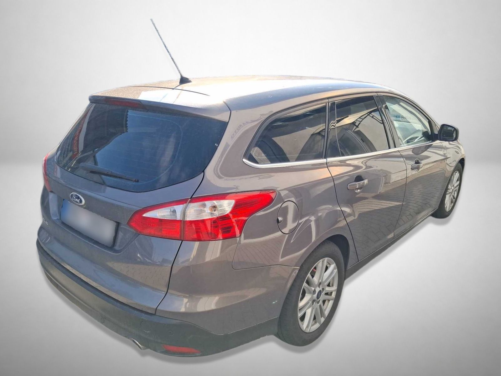 Ford Focus, 2.0 TDCi, Titanium, Serv.kniha - fotka 2