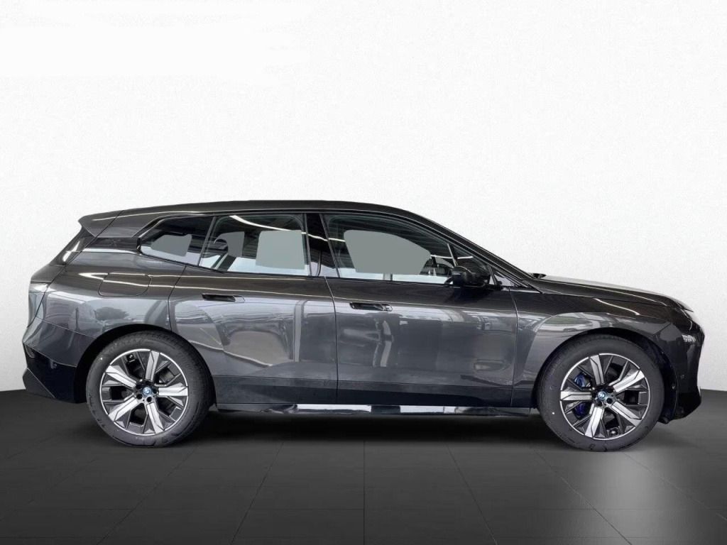 BMW iX, xDrive 50 Sport*Kamera*Navi* - fotka 5