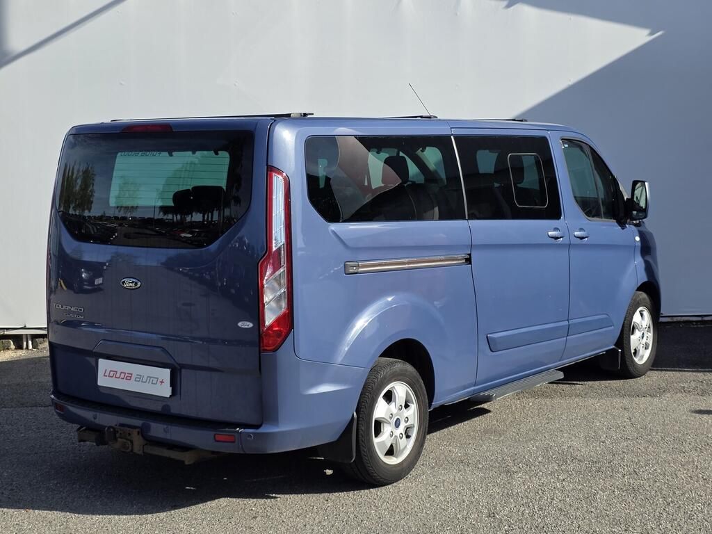 Ford Tourneo Custom, Titanium 2.2 TDCi 114 kW - fotka 2