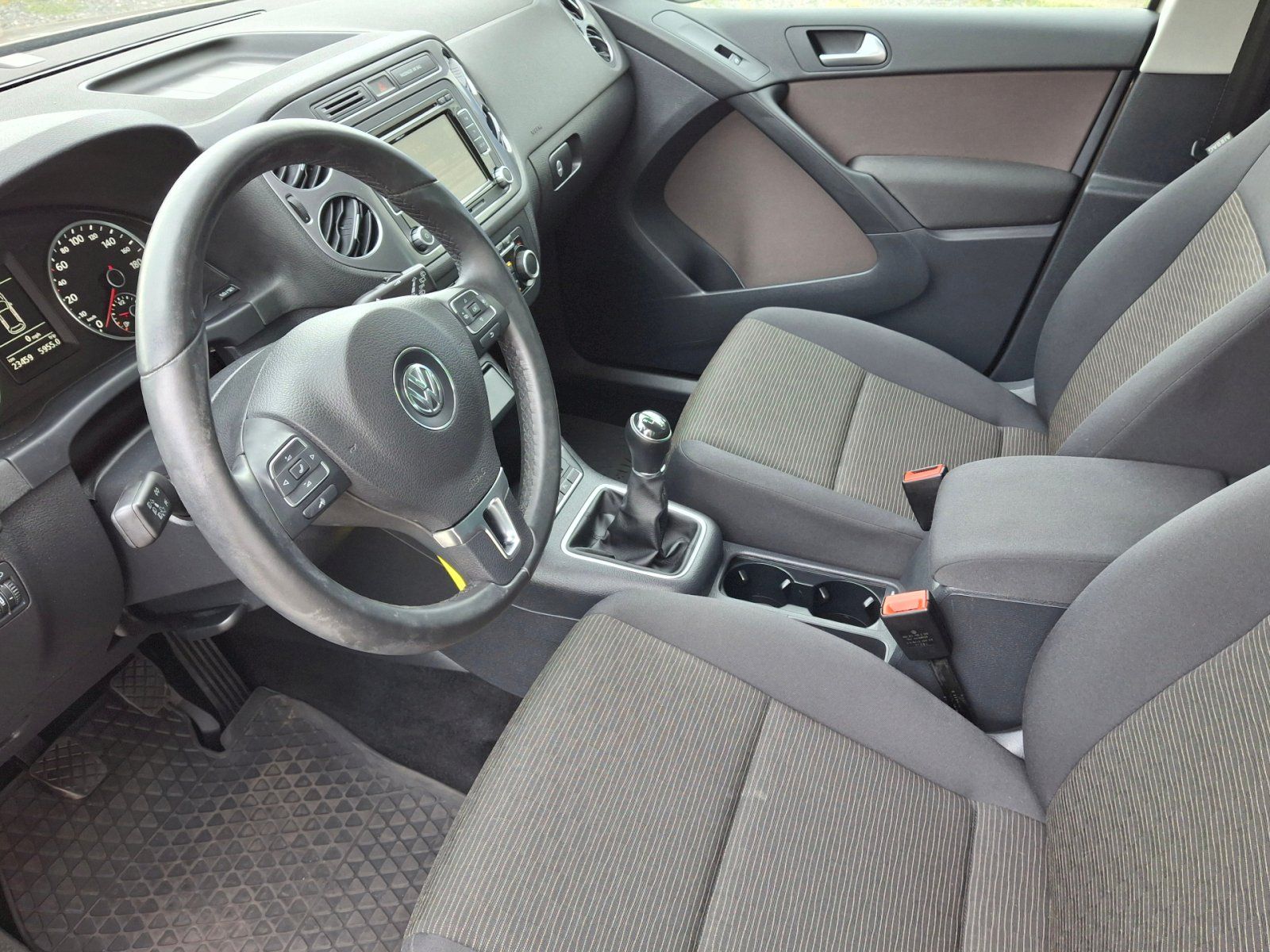 Volkswagen Tiguan, Trend 1,4TSi 90kW - fotka 6