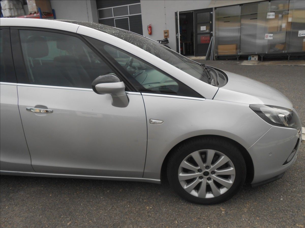 Opel Zafira, 1,4 Tourer 103KW 7Míst - fotka 4