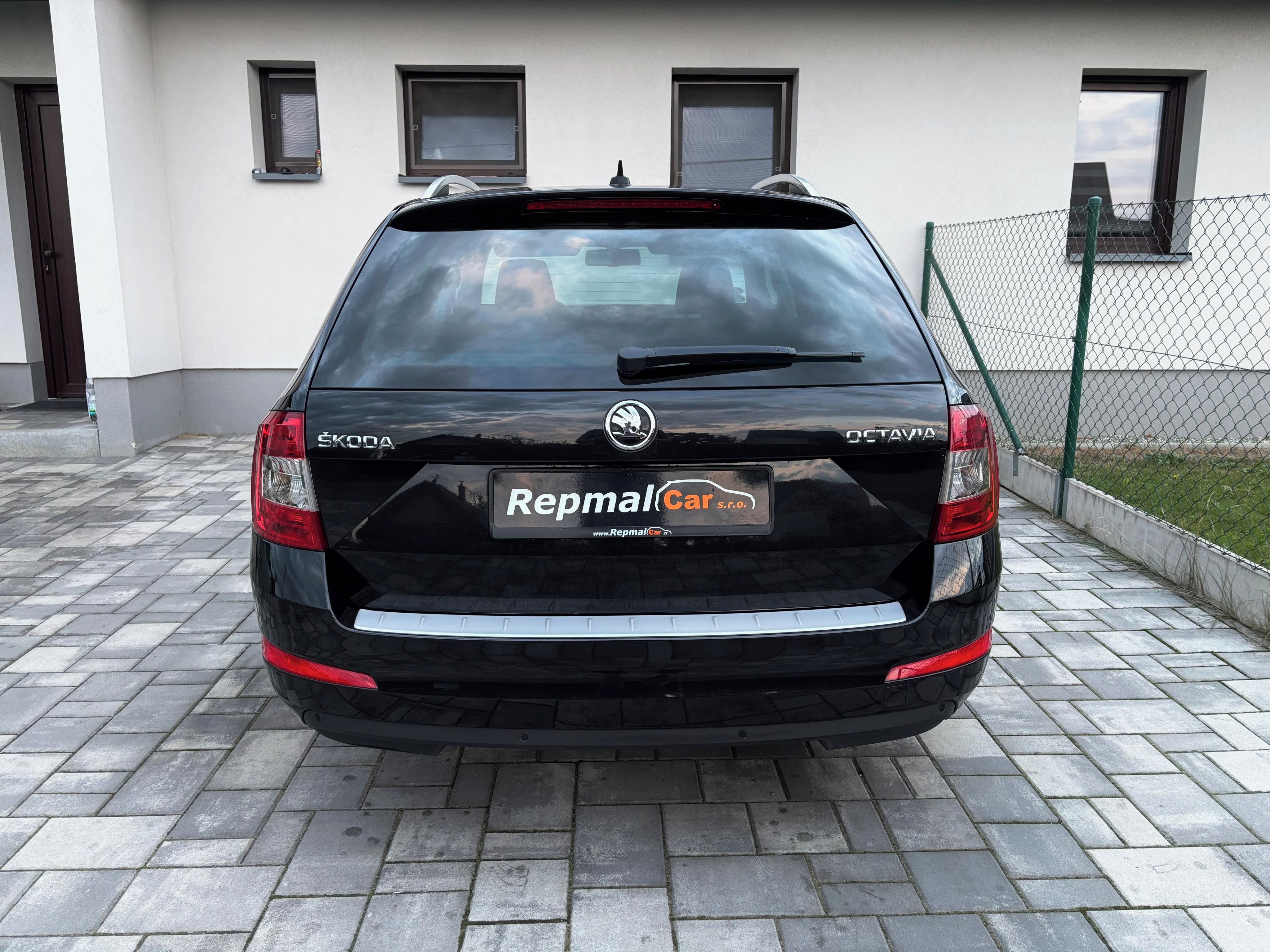 Škoda Octavia, 1.4TSi 110kW DSG, Edition - fotka 5