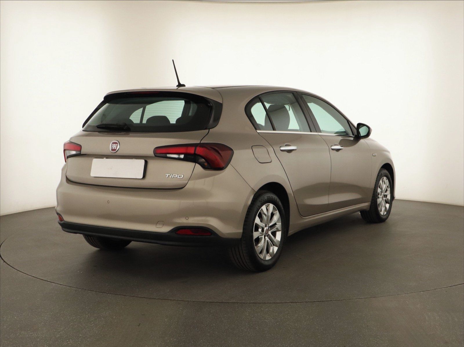 Fiat Tipo, 1.4 T-Jet, Serv.kniha, Klima - fotka 5