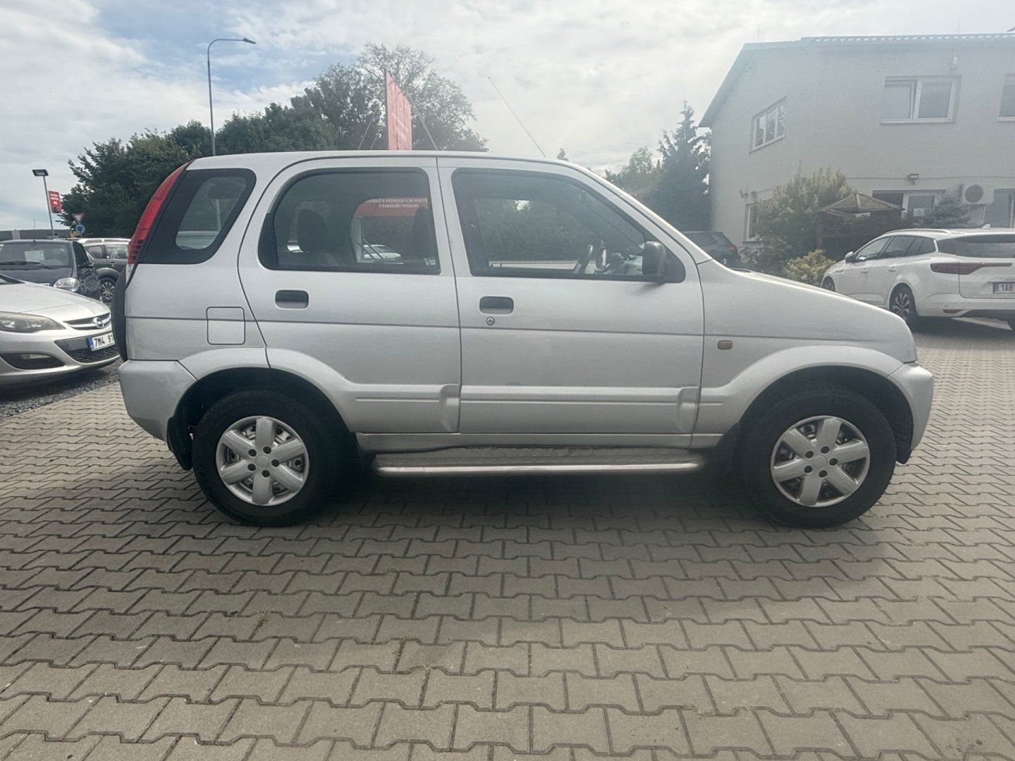 Daihatsu Terios, 1.3i*KLIMA* AUTOMAT*4x4 - fotka 4