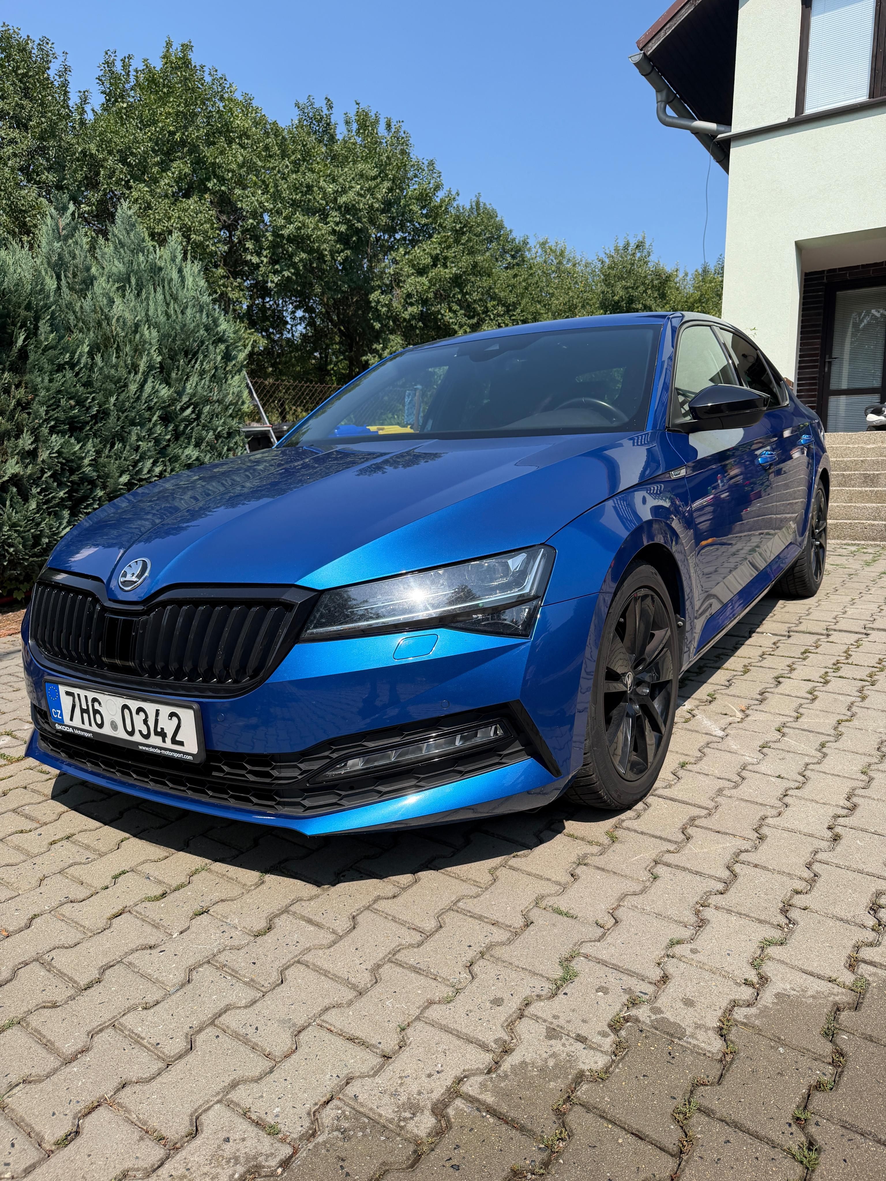 Škoda Superb, 1.5 TSI Sportline - fotka 2
