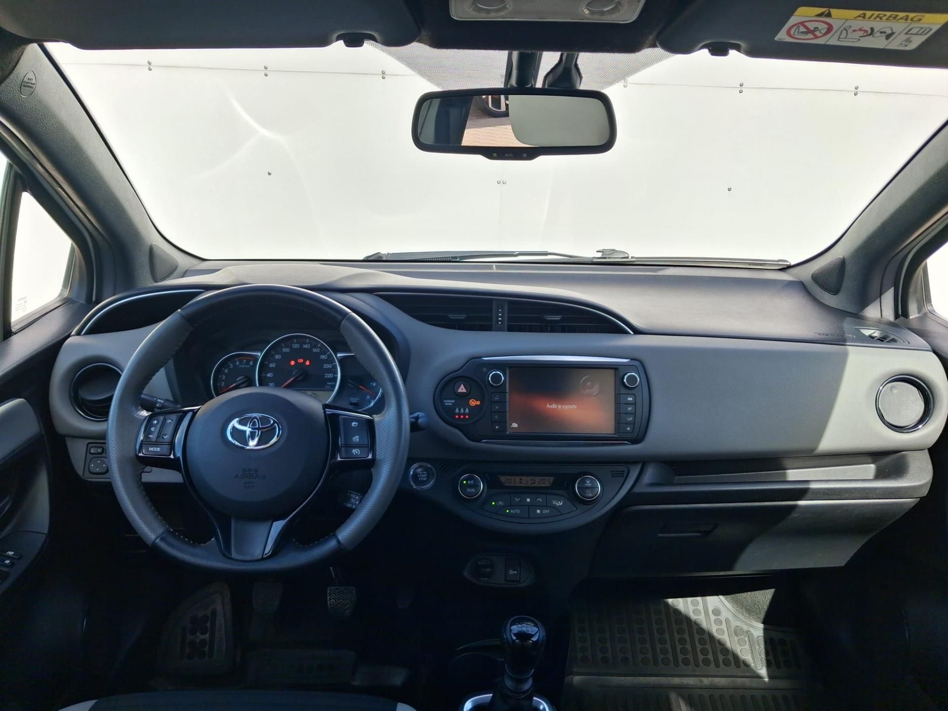 Toyota Yaris, 1.3 VVT-i Selection Smart - fotka 5