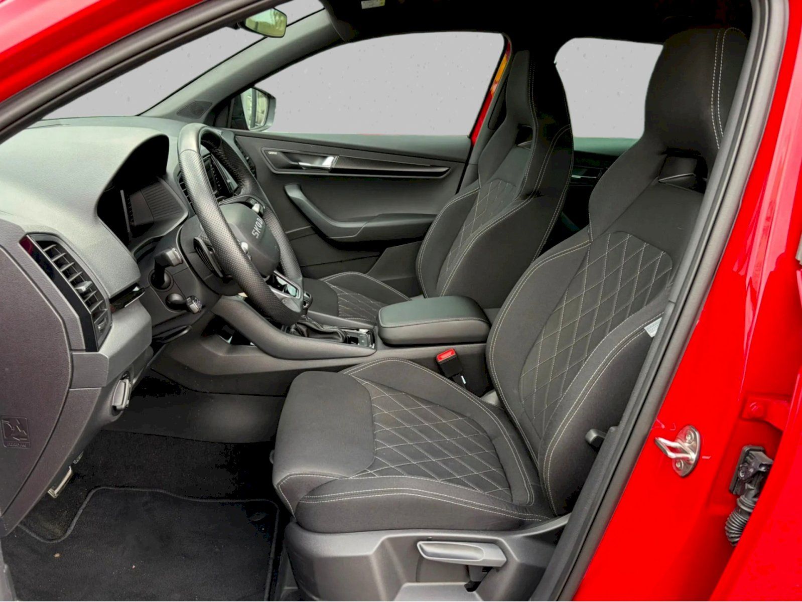 Škoda Karoq, TSI 1.5/110kW DSG SportLine - fotka 6