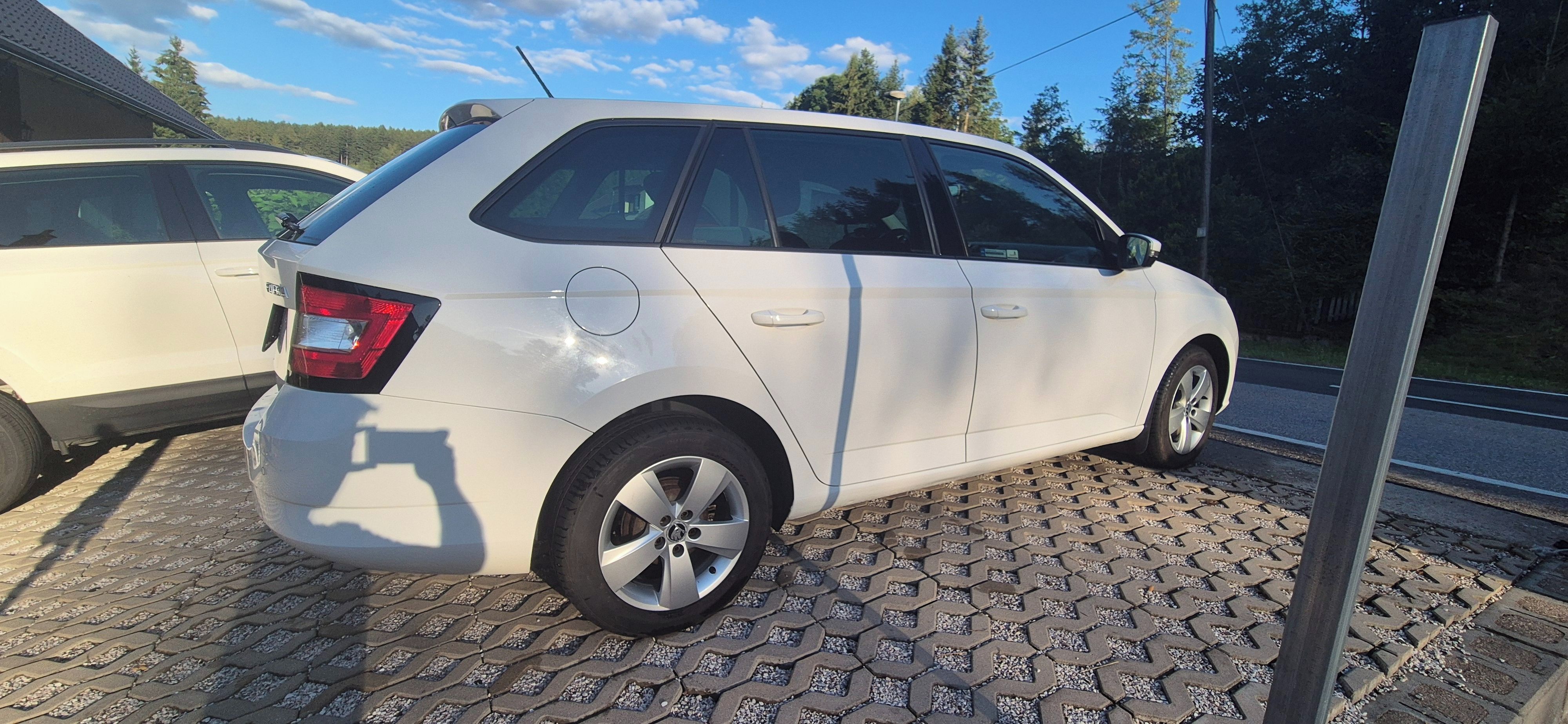 Škoda Fabia, 1.4 tdi 77 kW - Servisováno - fotka 2