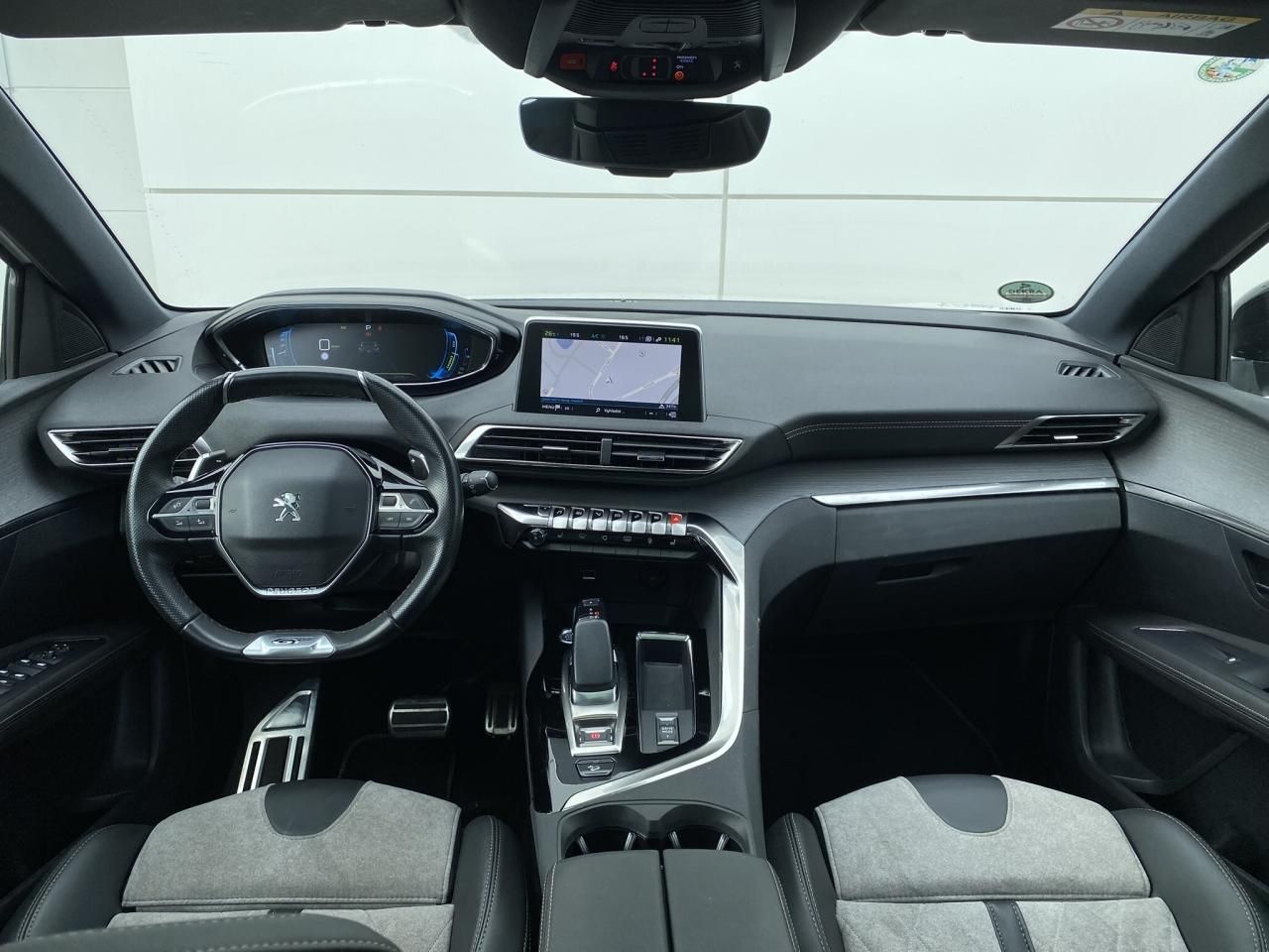 Peugeot 3008, GT HYBRID4 300 4x4 AT8 - fotka 2