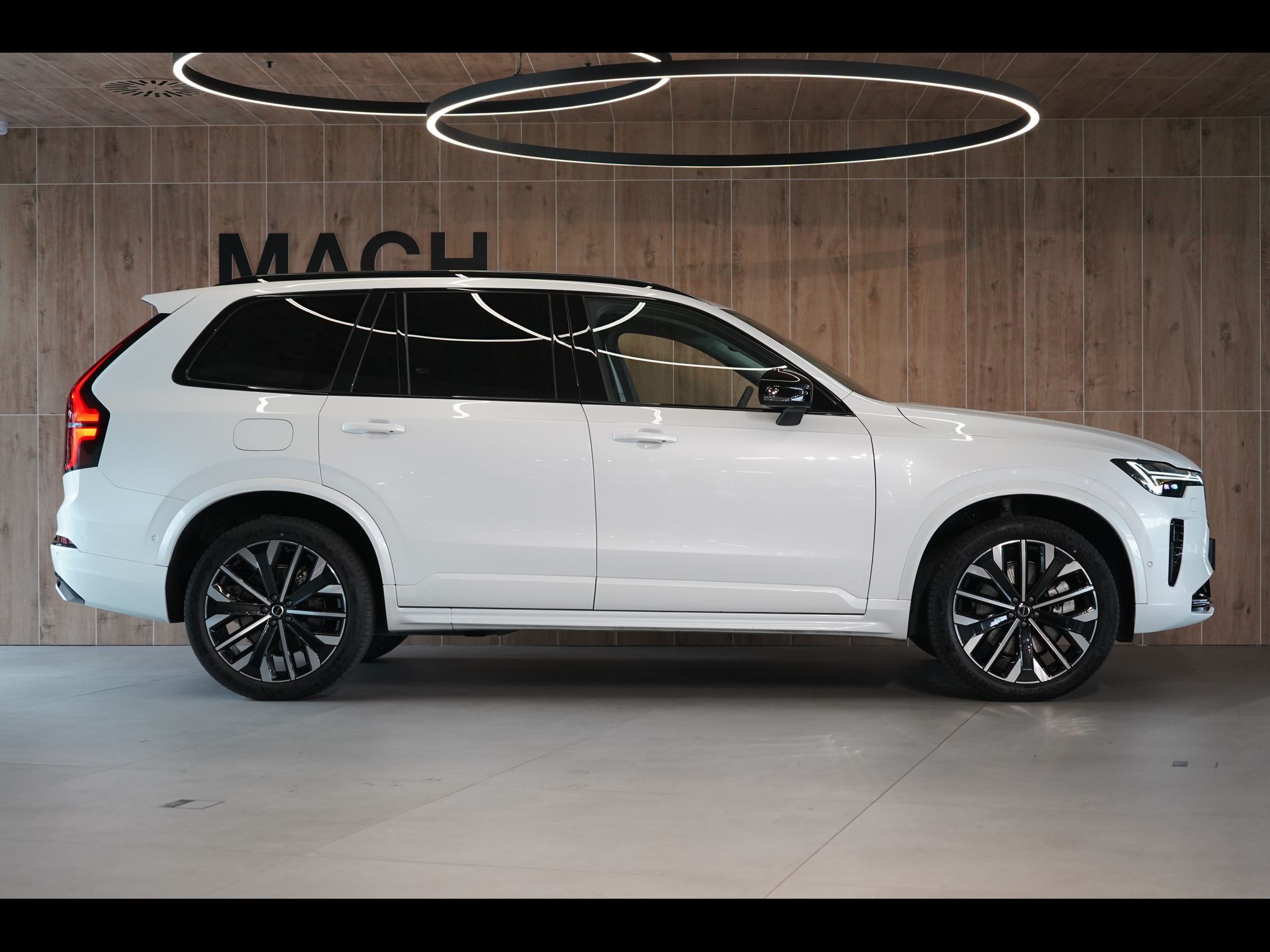 Volvo XC90, T8 PLUS Dark, Vzduch,Ventilace - fotka 6