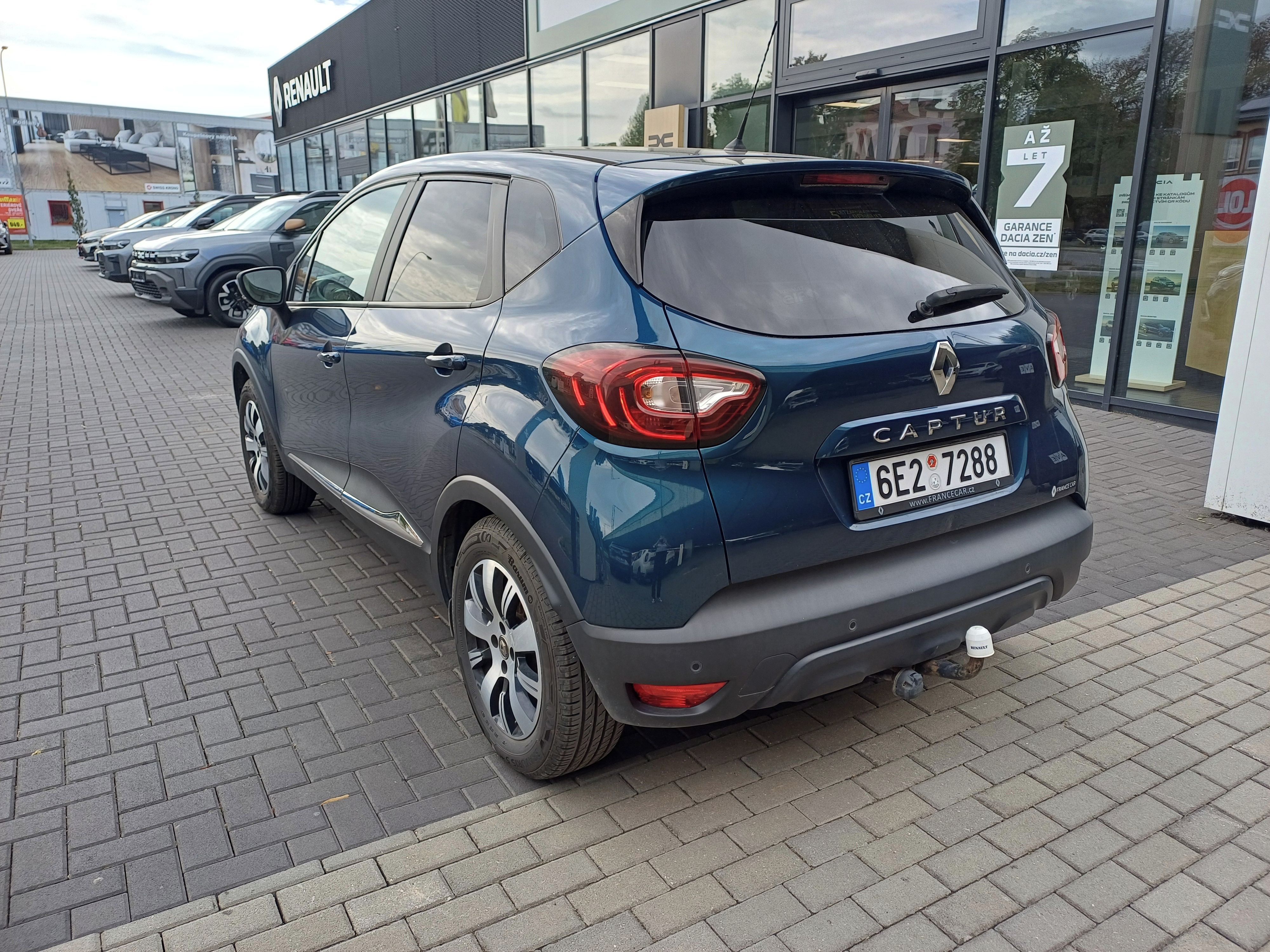 Renault Captur, 0.9, 66 kW - fotka 2